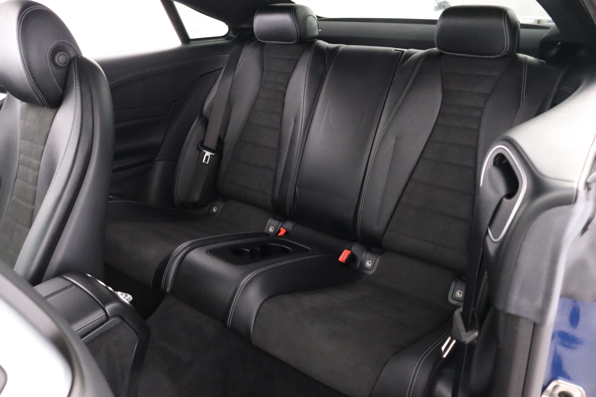 MERCEDES-BENZ E 2022