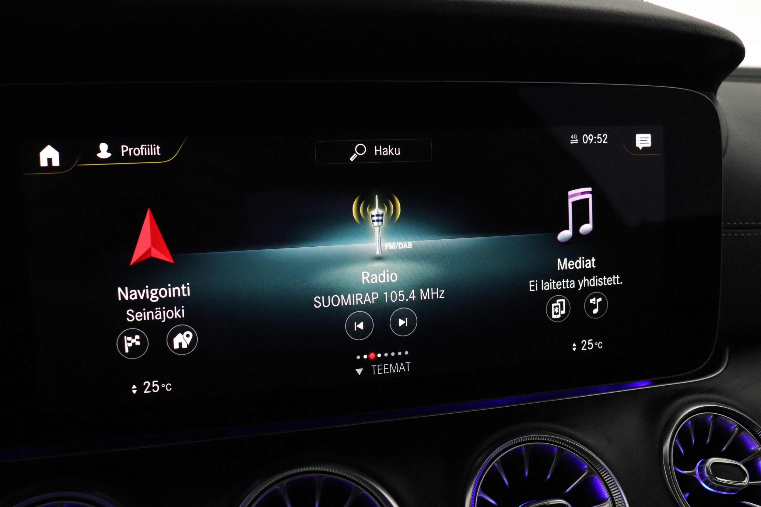 MERCEDES-BENZ E 2022