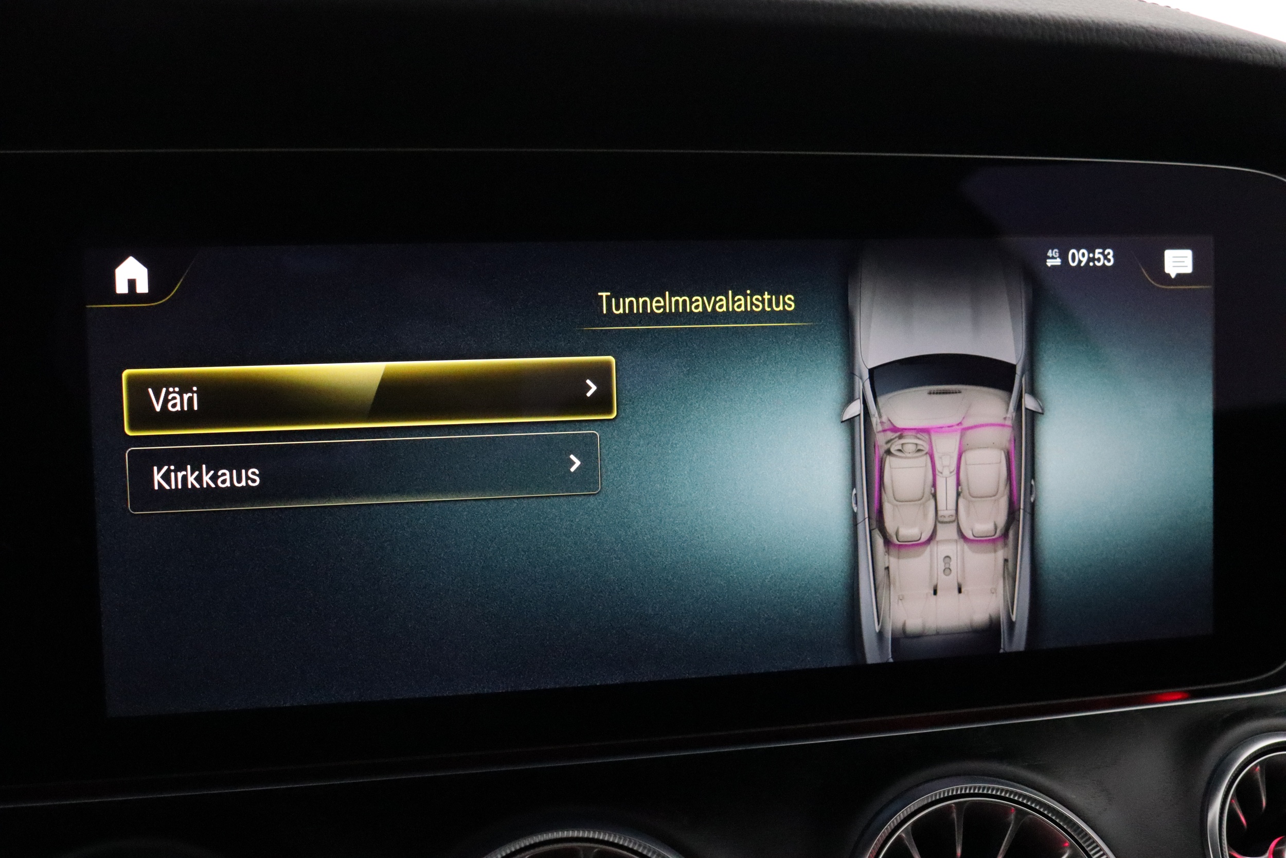 MERCEDES-BENZ E 2022