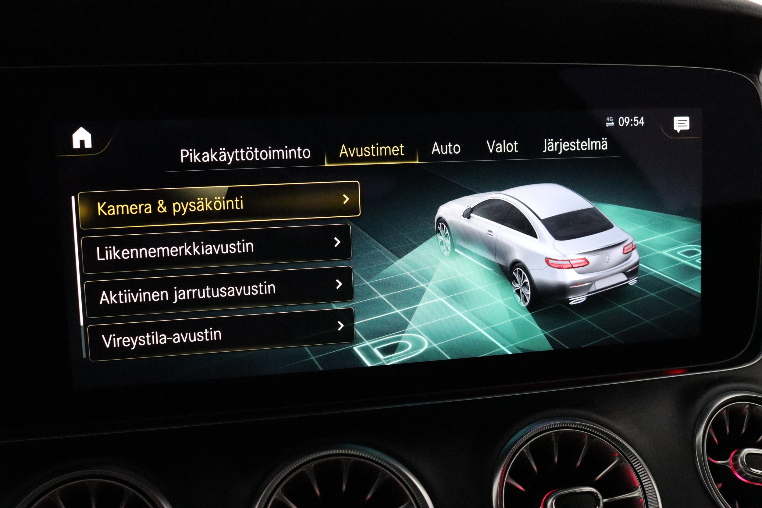 MERCEDES-BENZ E 2022