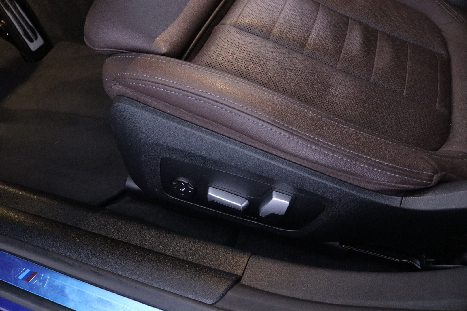 BMW i4 14