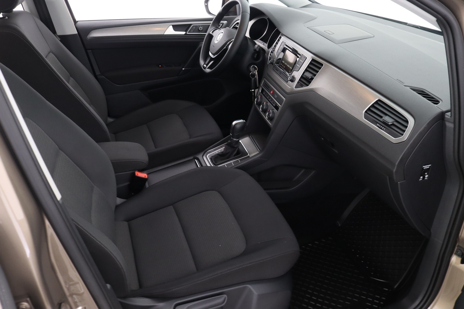 VOLKSWAGEN Golf Sportsvan 20
