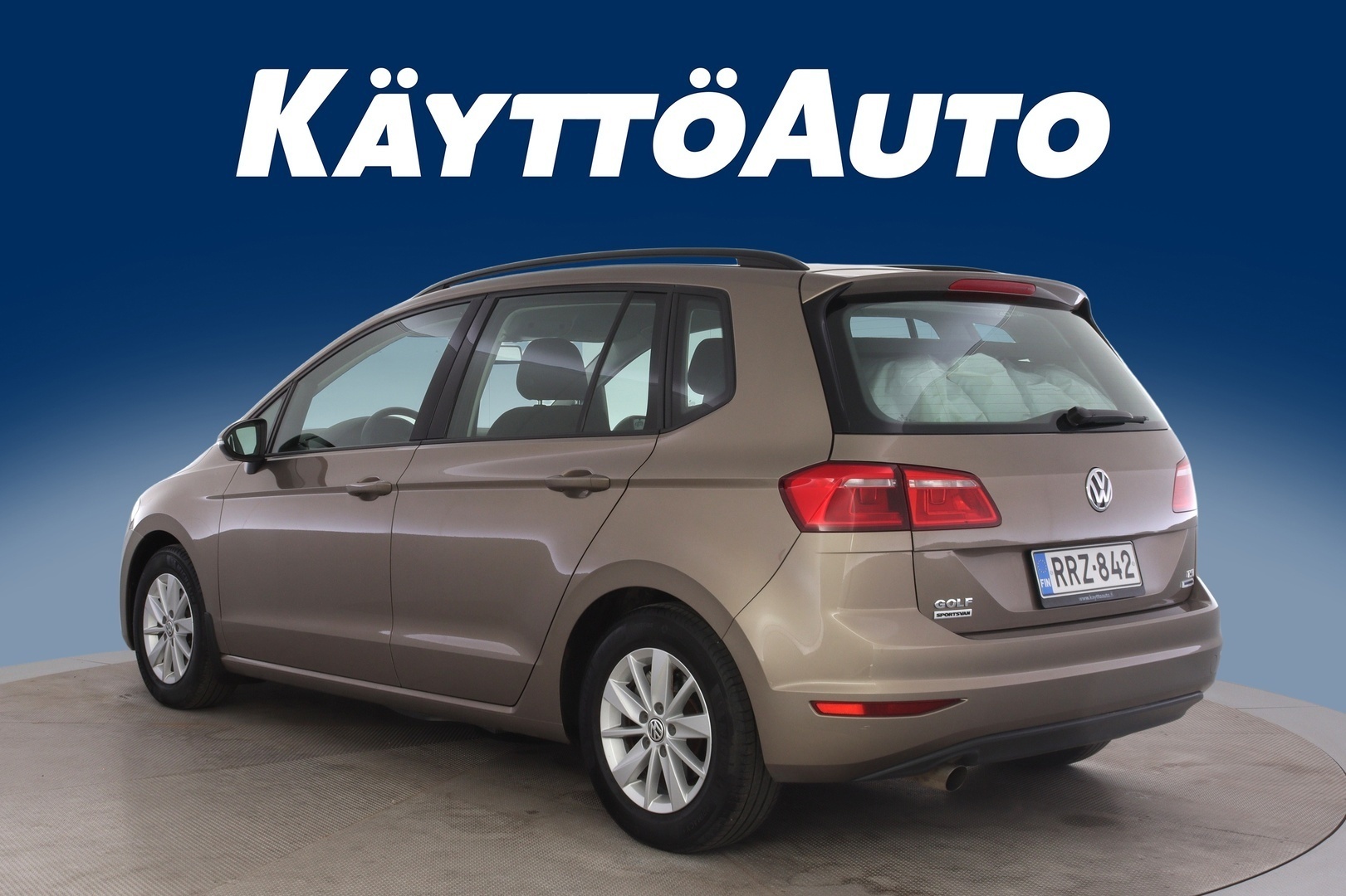 VOLKSWAGEN Golf Sportsvan 3