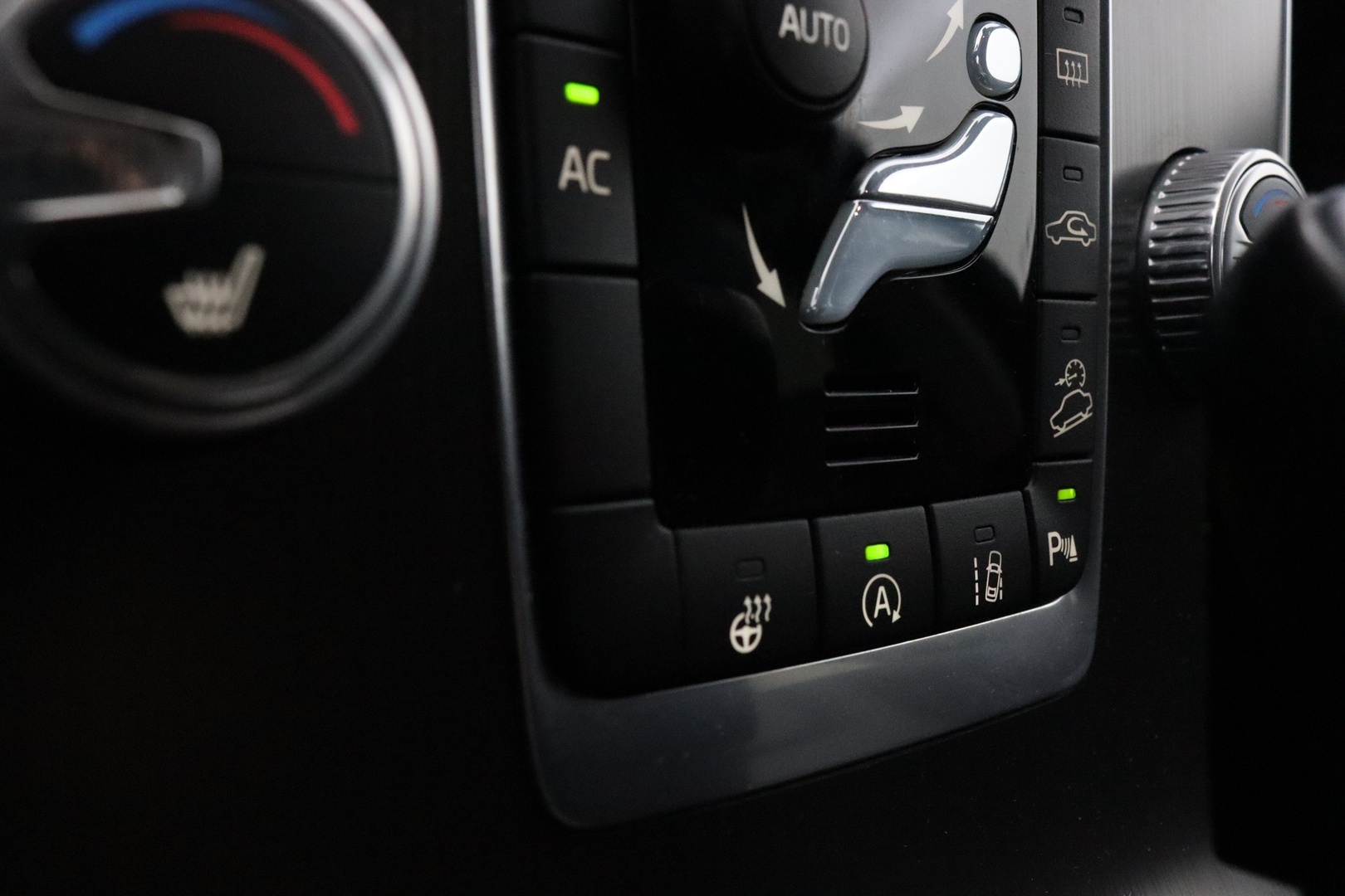 VOLVO V60 Cross Country 2015