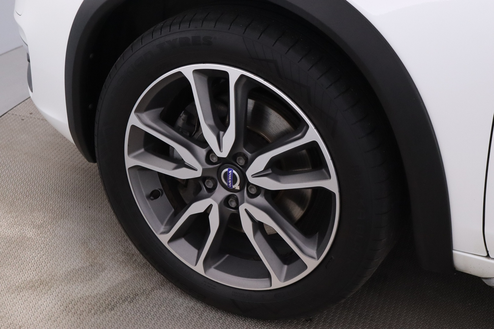 VOLVO V60 Cross Country 2015
