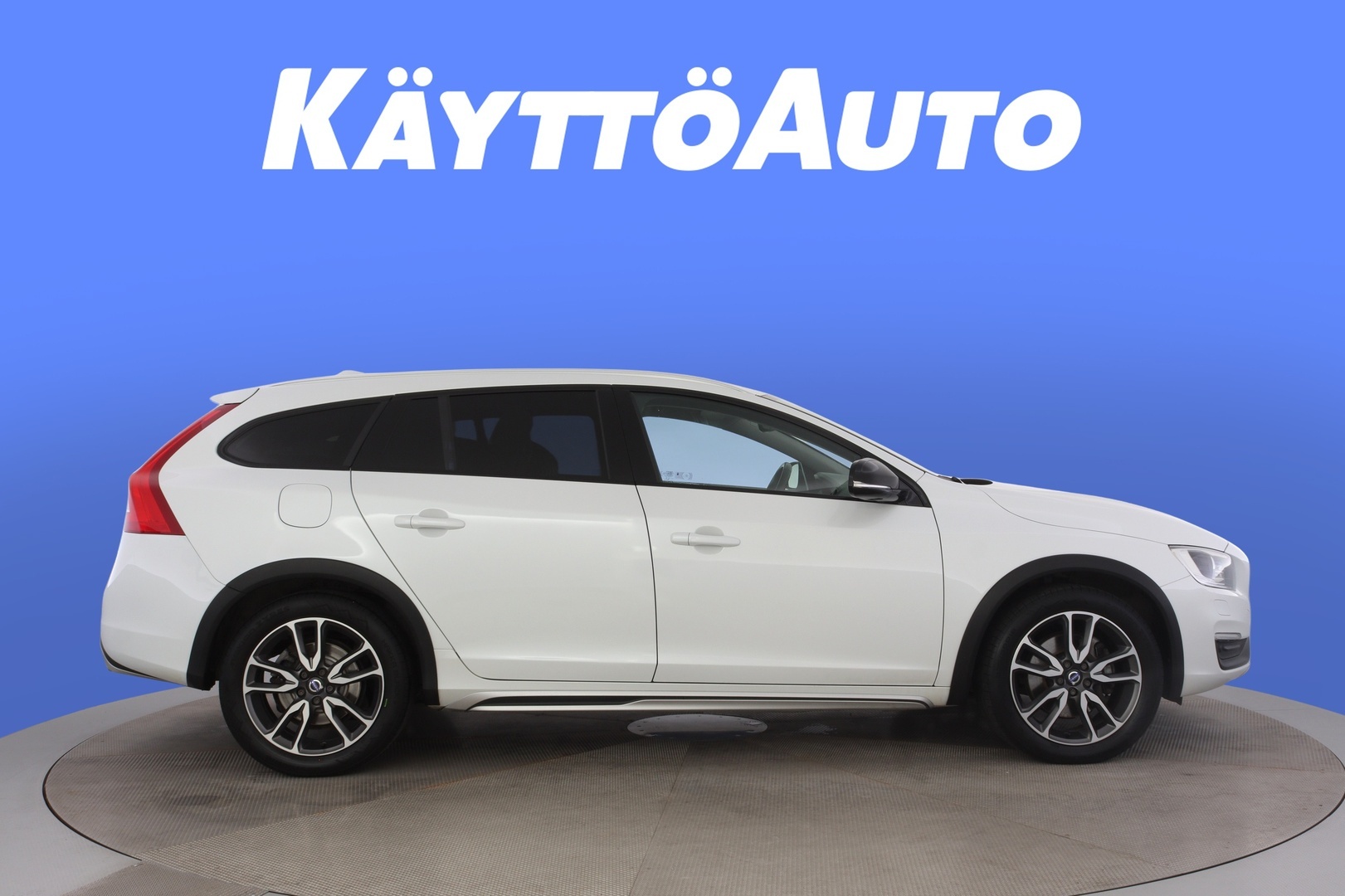 VOLVO V60 Cross Country 2015