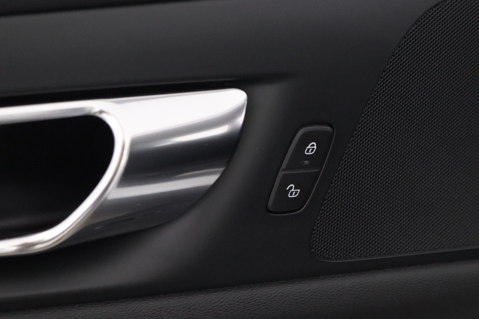 VOLVO V60 Cross Country 2019