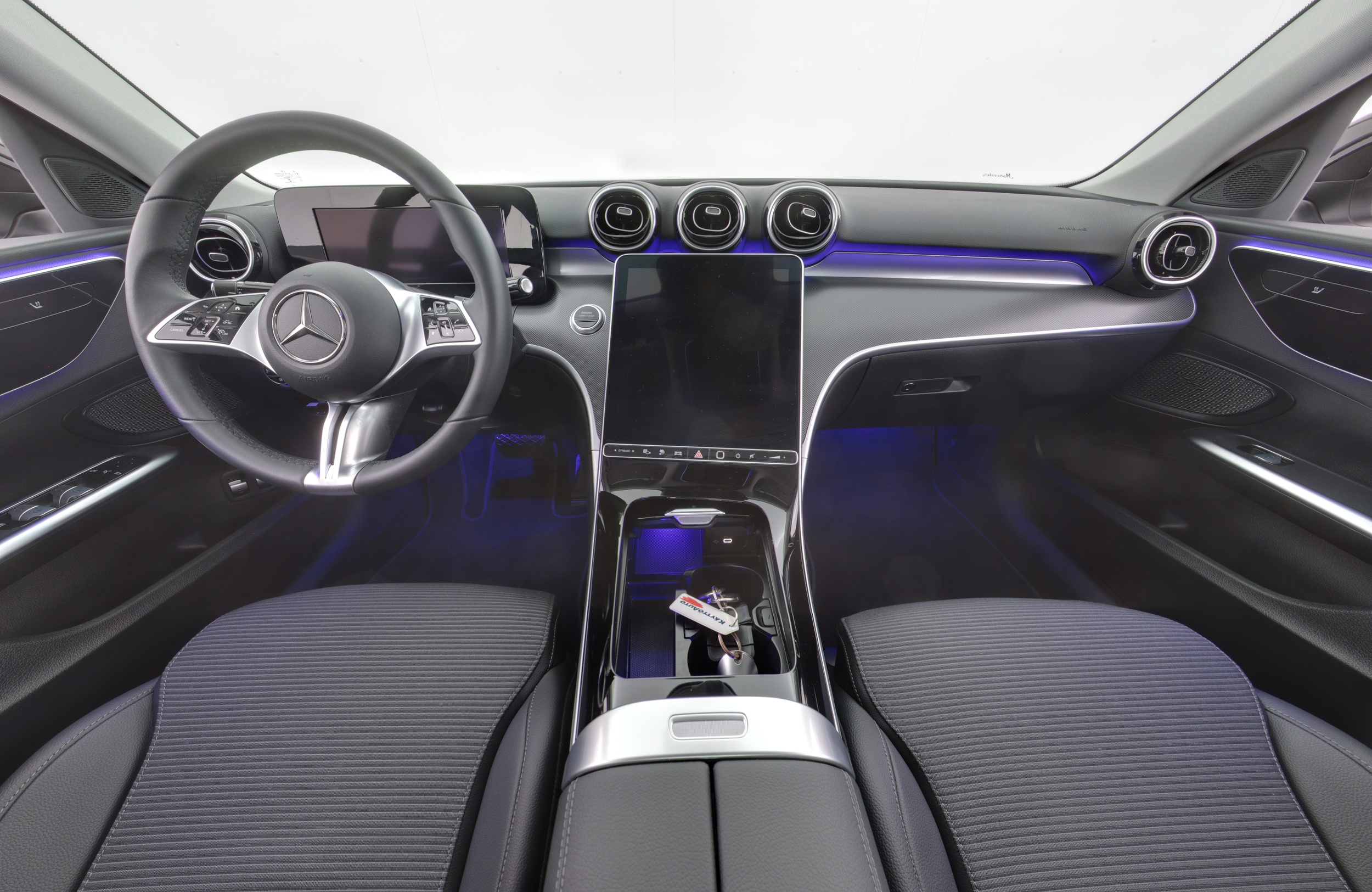 MERCEDES-BENZ C 2023