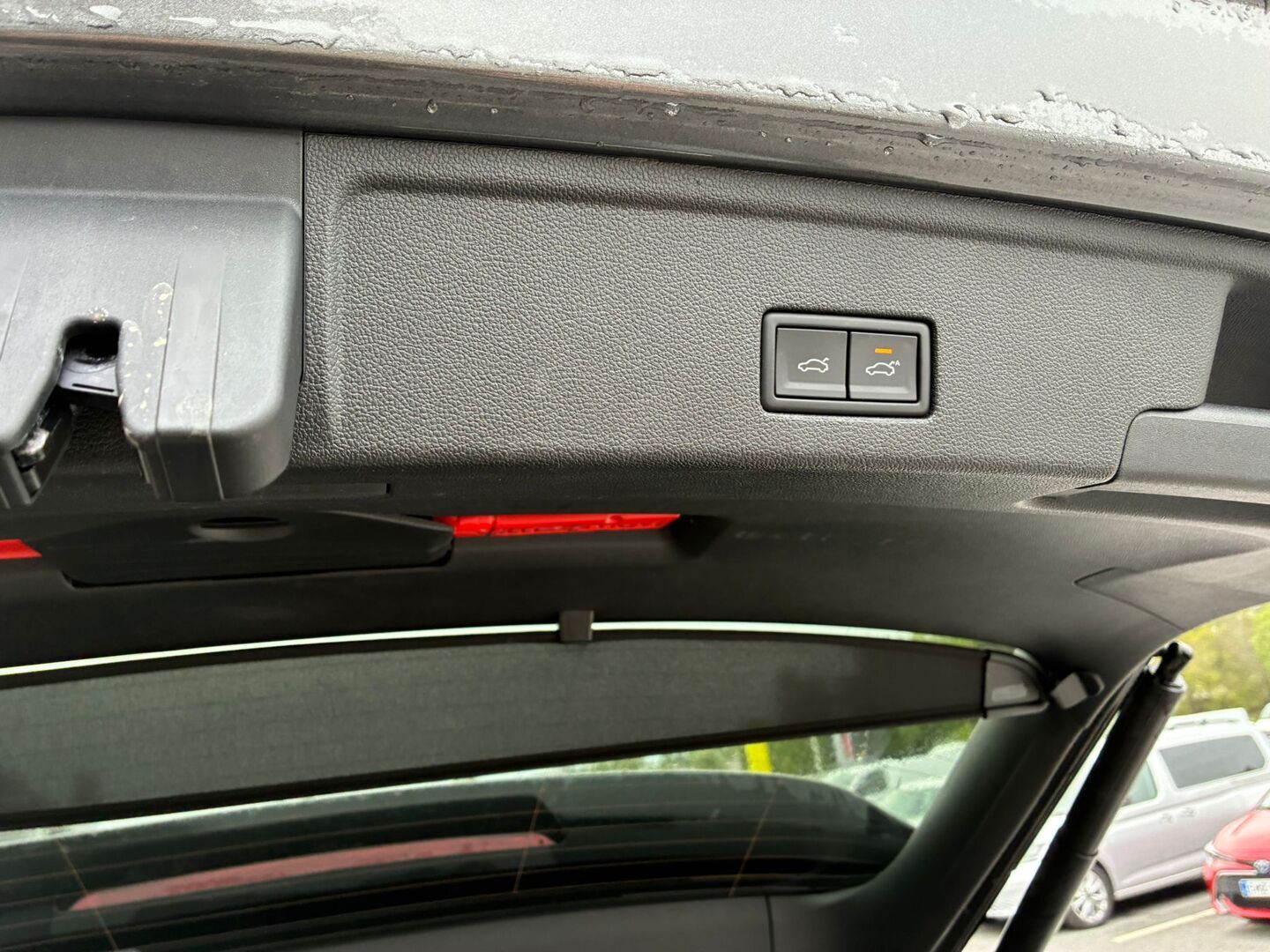 VOLKSWAGEN Touareg 2024