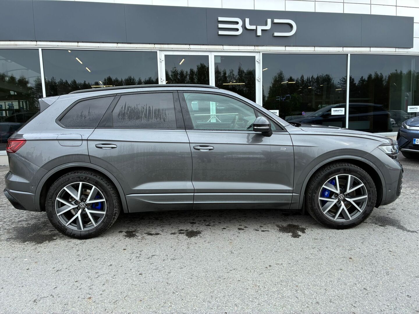 VOLKSWAGEN Touareg 2024