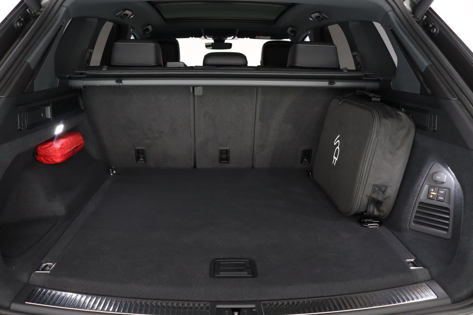 VOLKSWAGEN Touareg 55