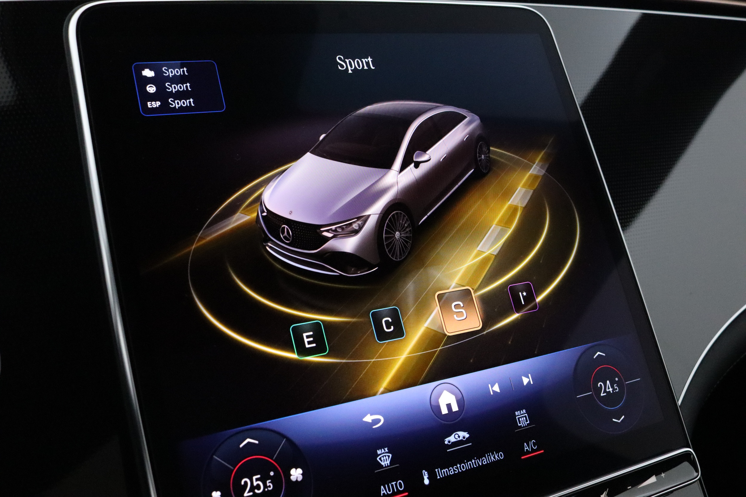 MERCEDES-BENZ EQE 2024