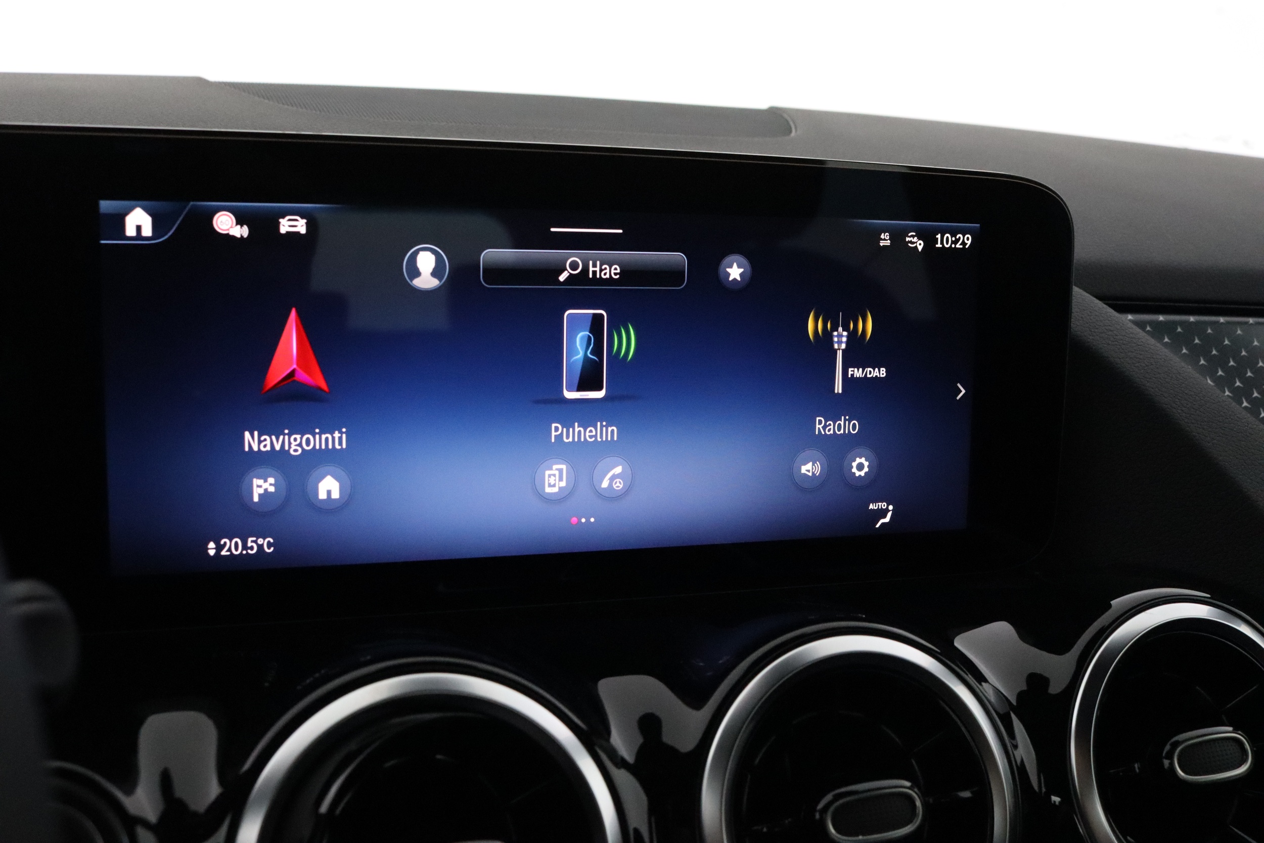 MERCEDES-BENZ GLA 19