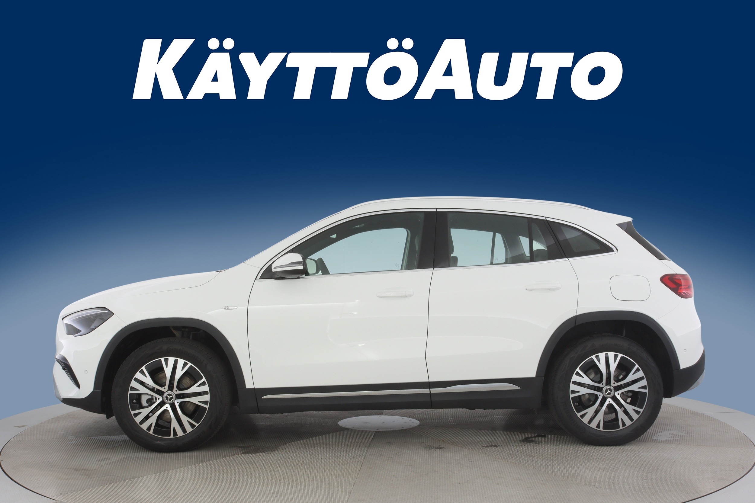 MERCEDES-BENZ GLA 2