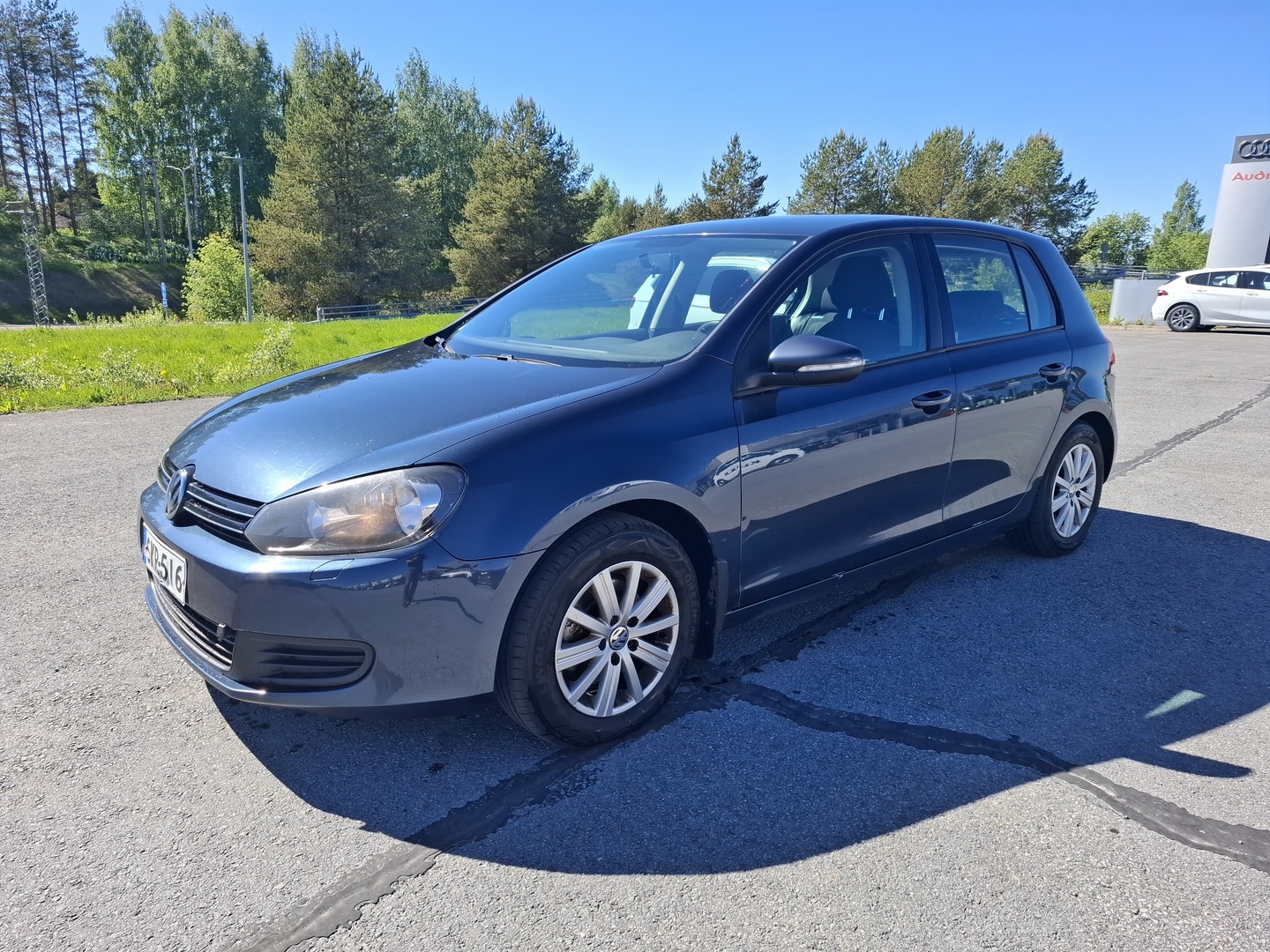 VOLKSWAGEN Golf 2012