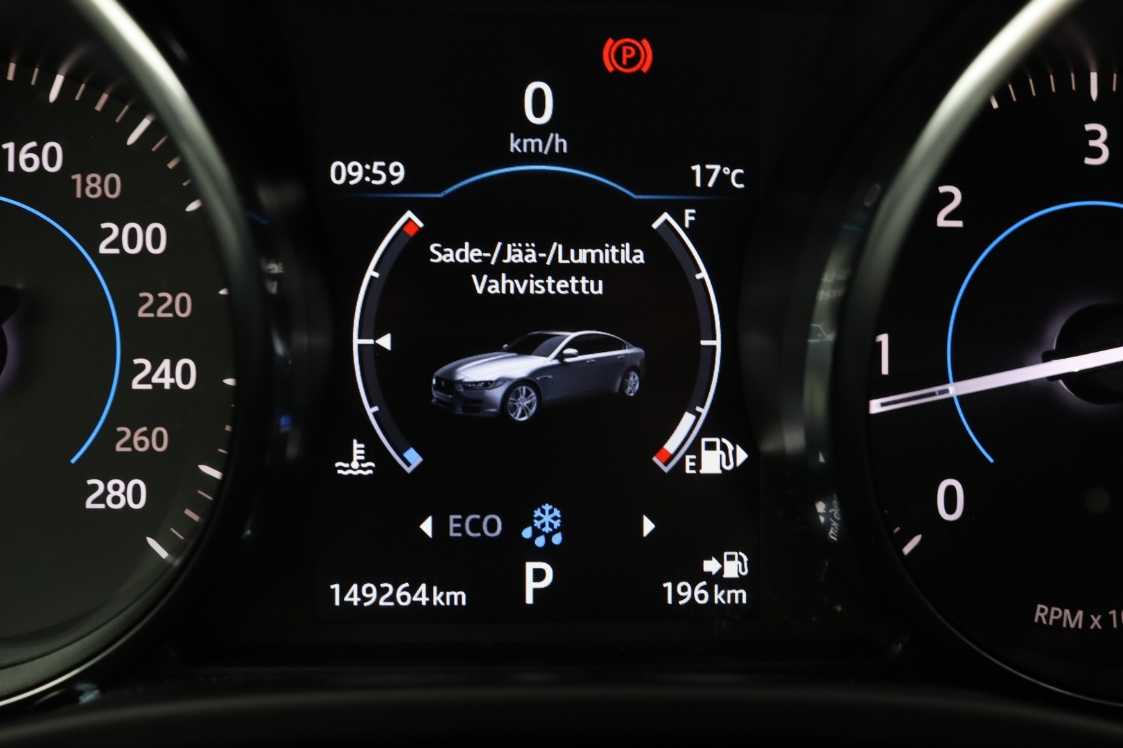JAGUAR XE 2016