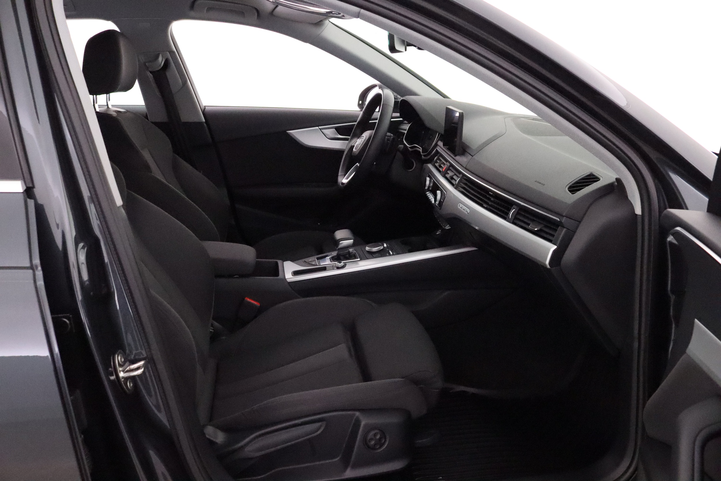 AUDI A4 allroad quattro 2018