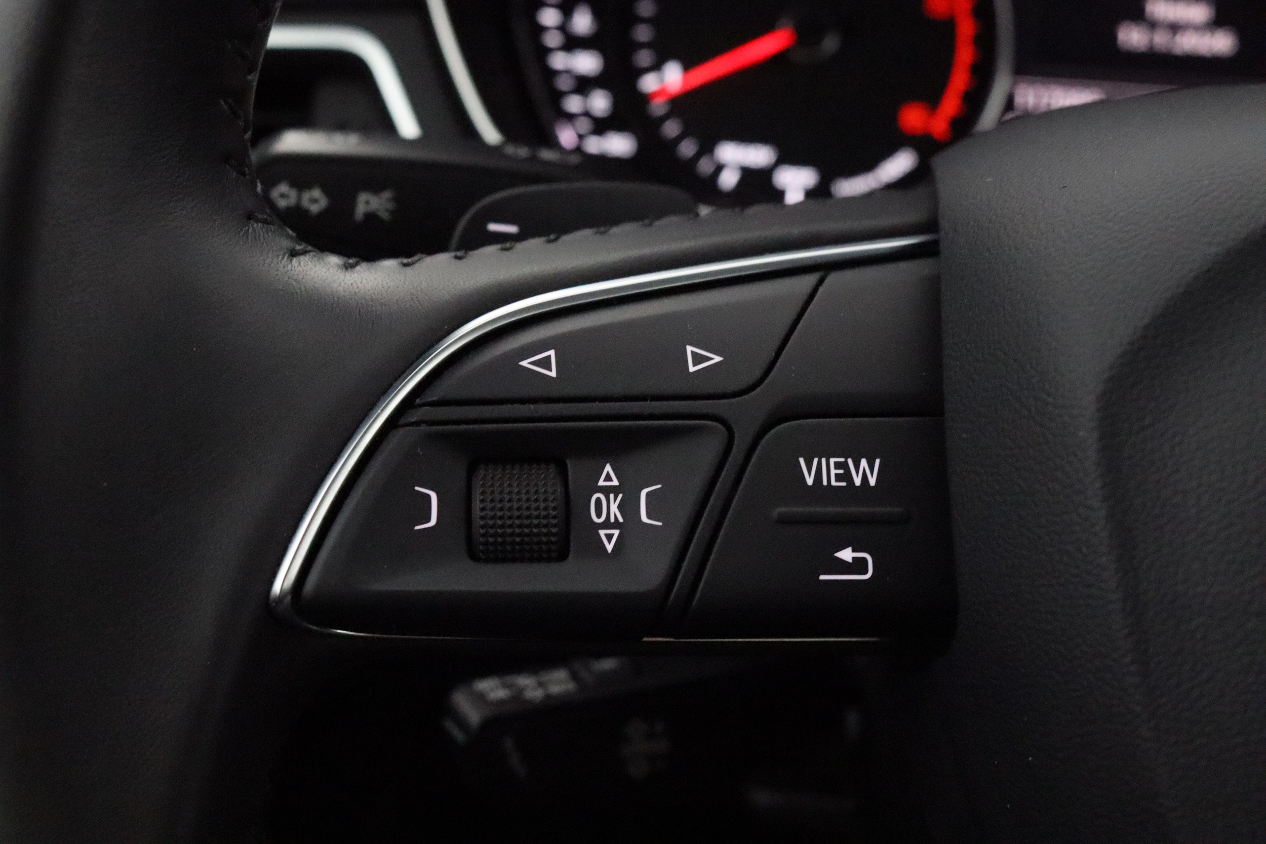 AUDI A4 allroad quattro 2018