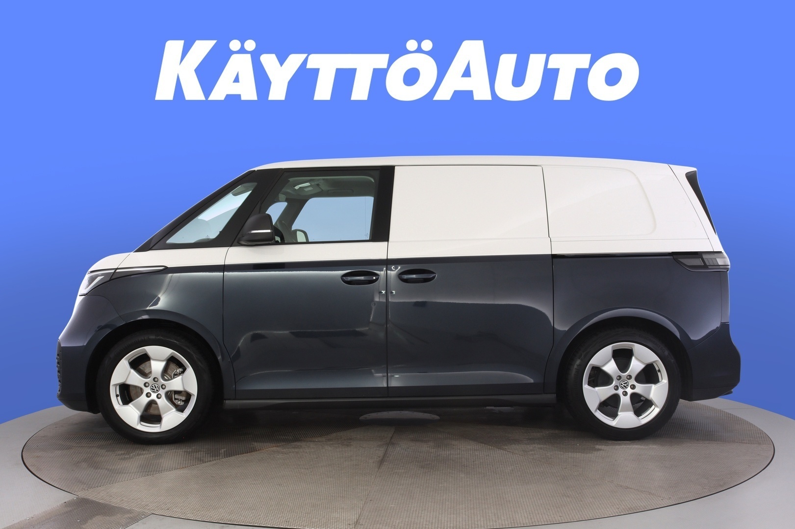 VOLKSWAGEN ID. Buzz Cargo 2