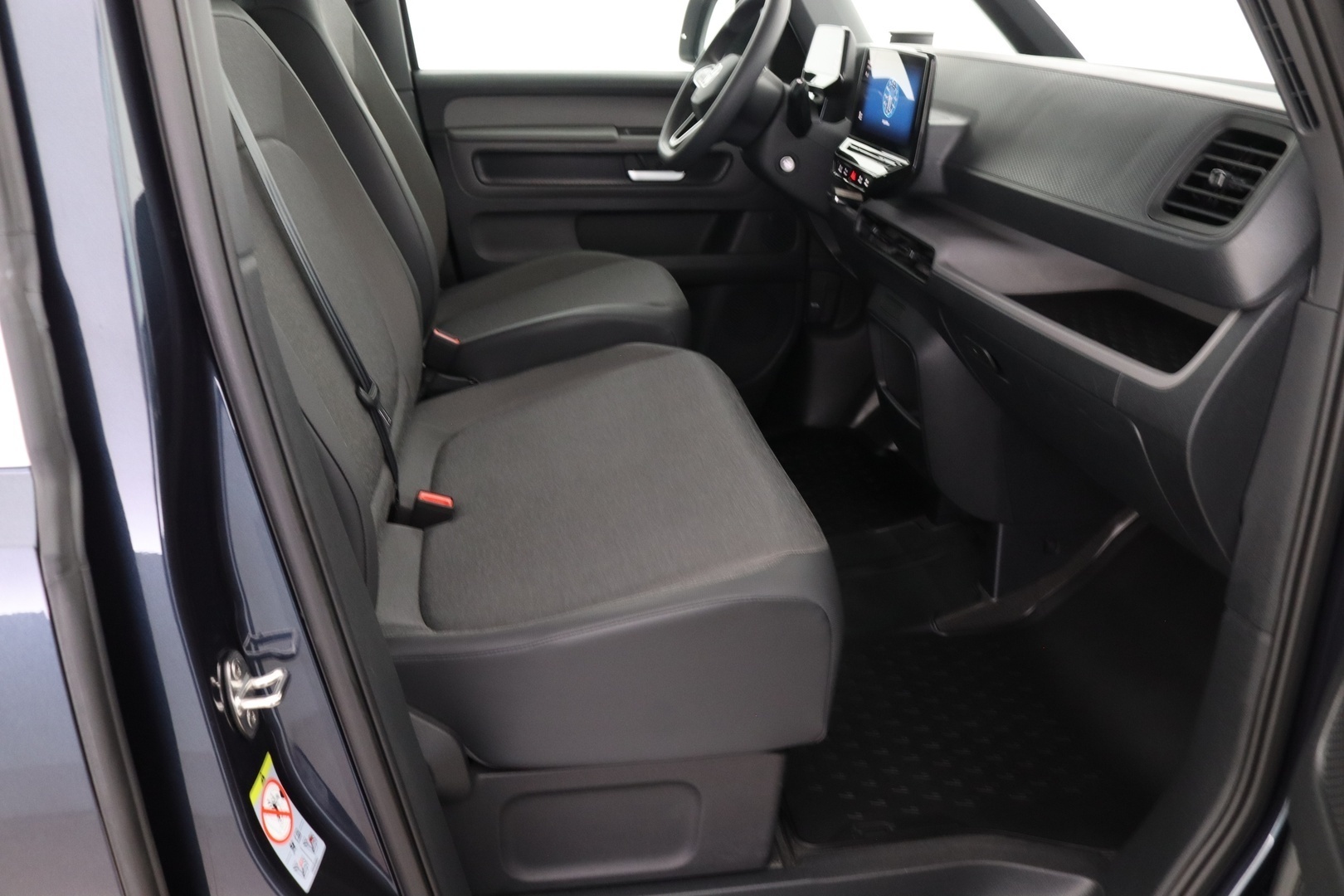 VOLKSWAGEN ID. Buzz Cargo 42
