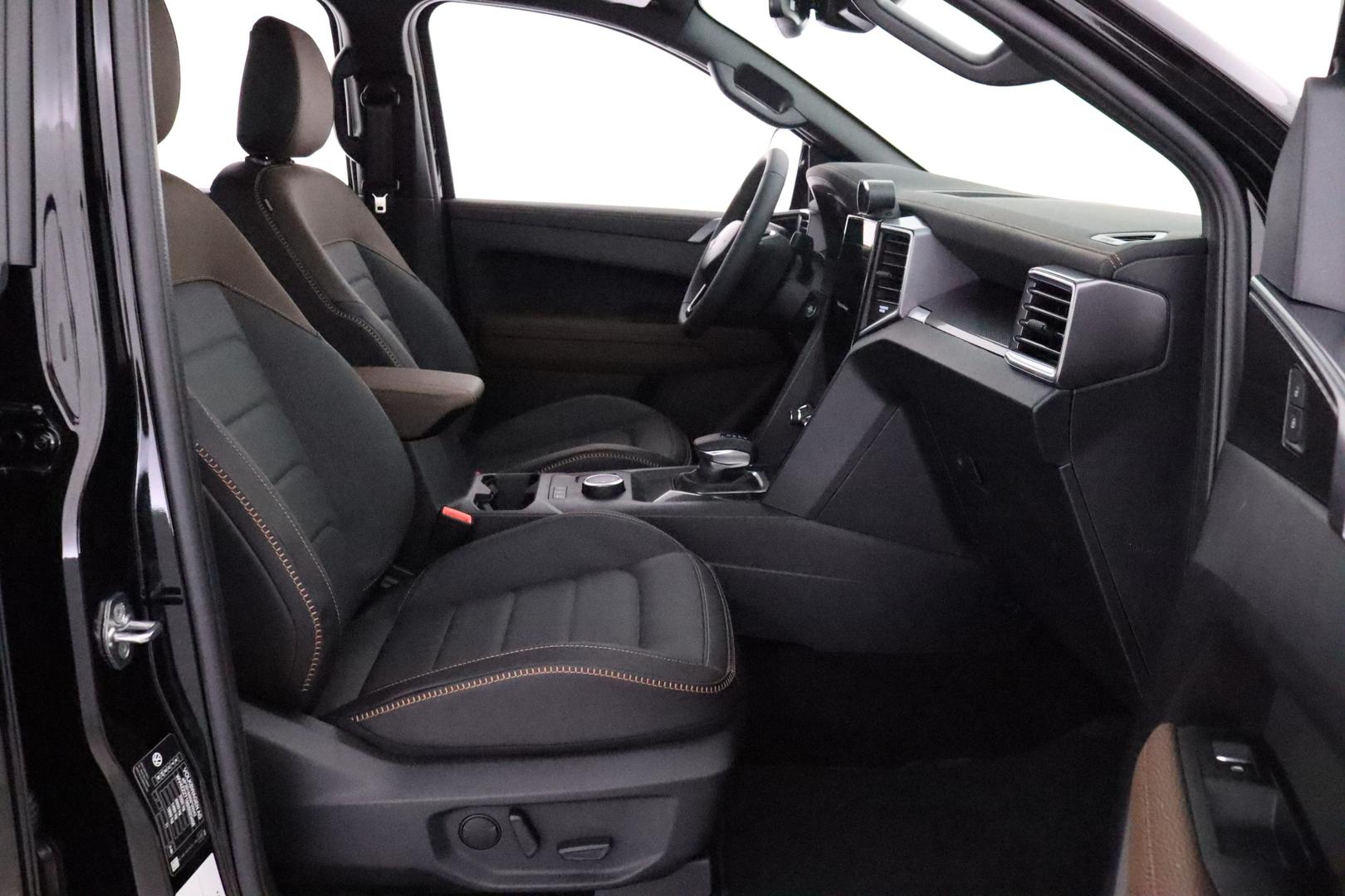 VOLKSWAGEN Amarok 2026