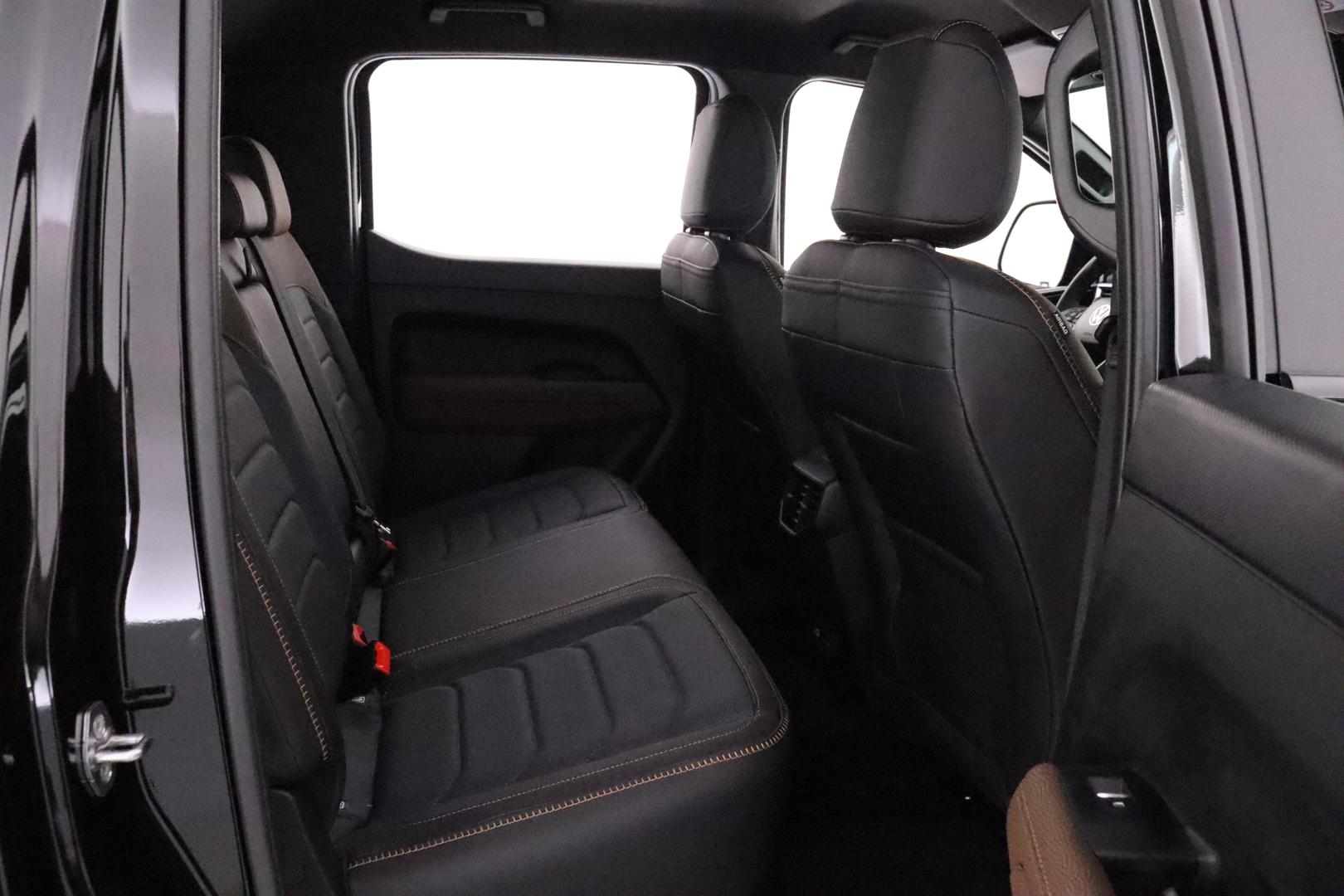 VOLKSWAGEN Amarok 2026