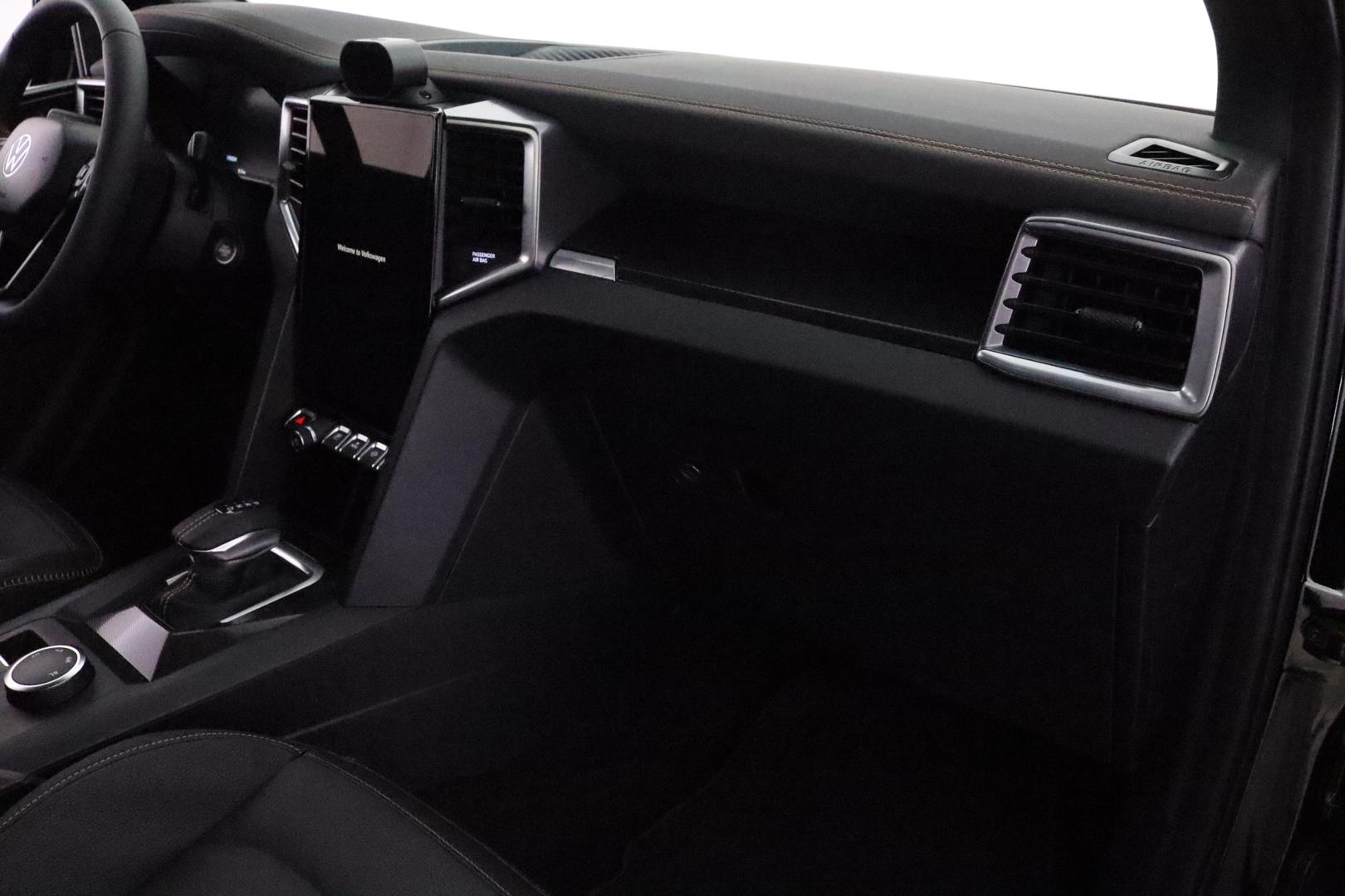 VOLKSWAGEN Amarok 2026