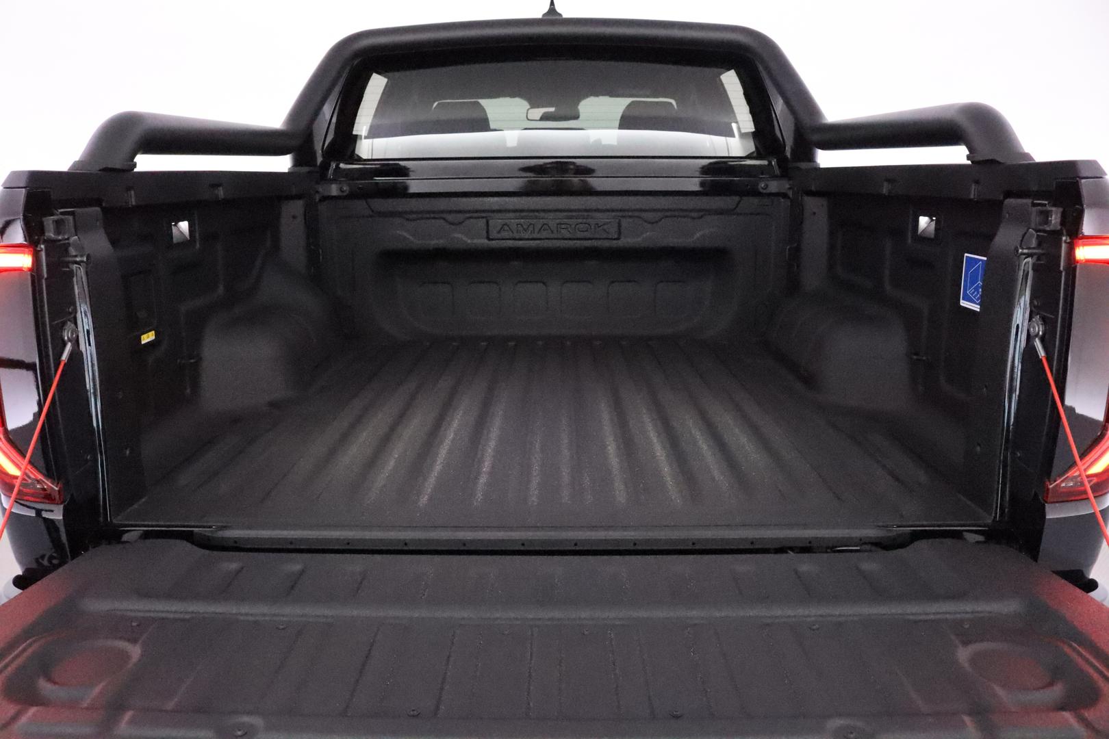 VOLKSWAGEN Amarok 2026