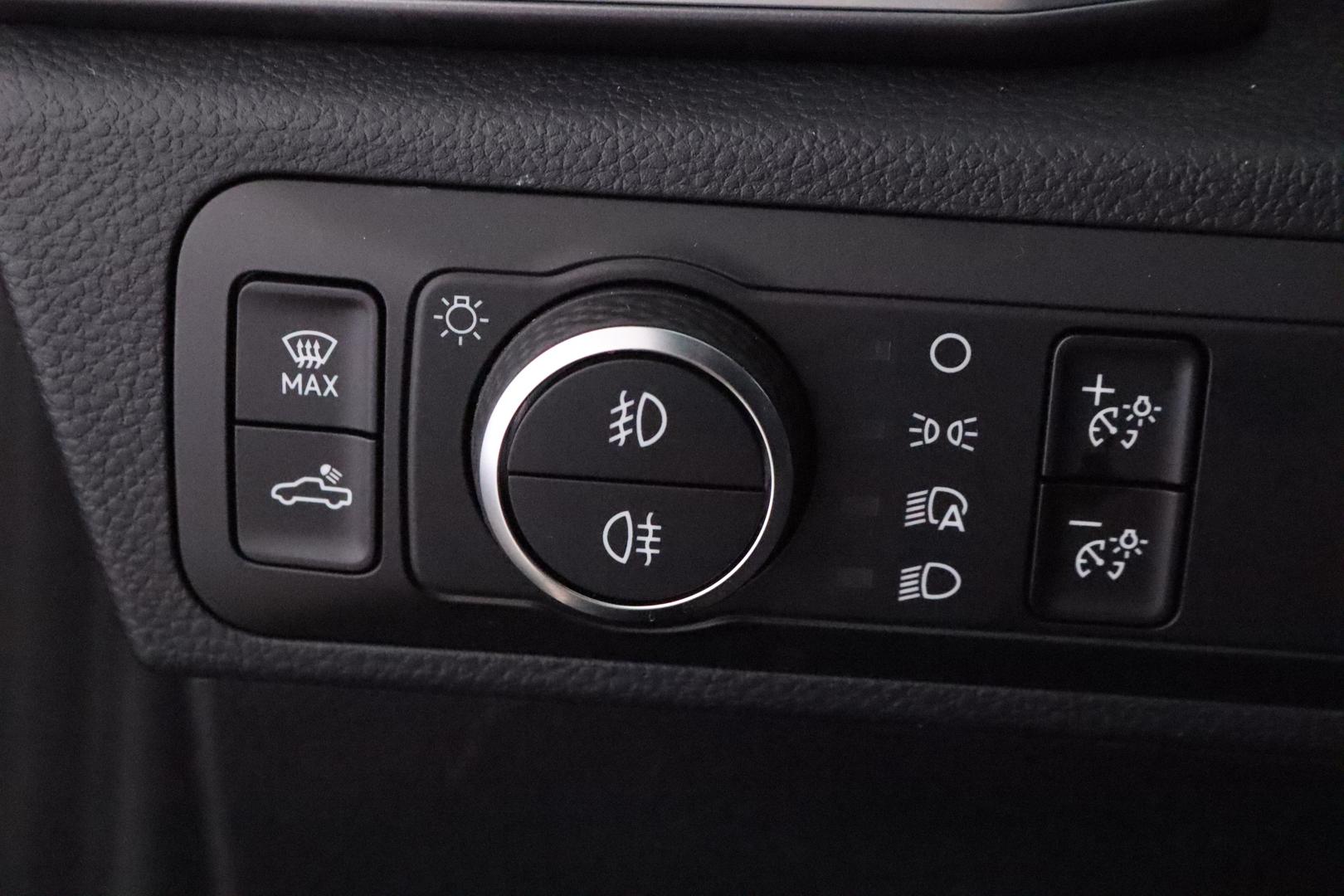 VOLKSWAGEN Amarok 2026