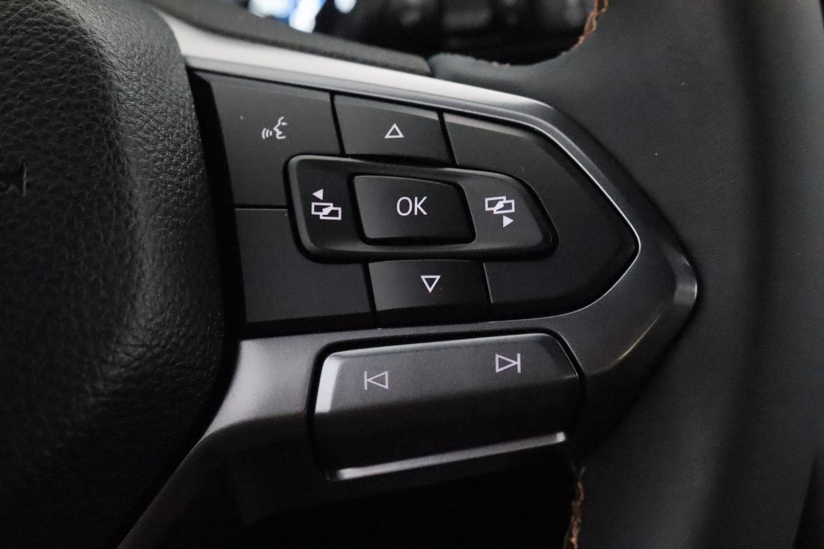 VOLKSWAGEN Amarok 2026