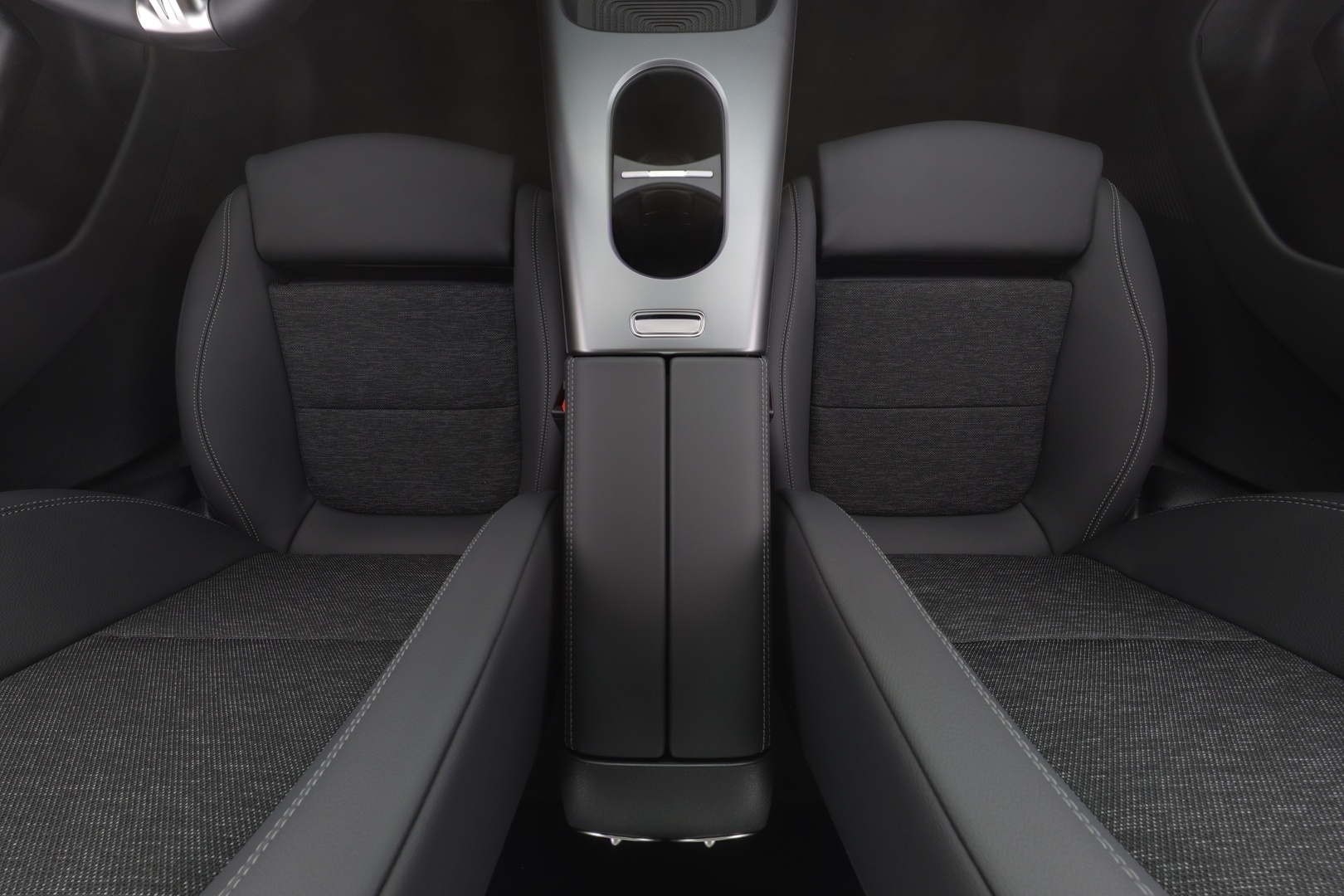MERCEDES-BENZ CLA 2026