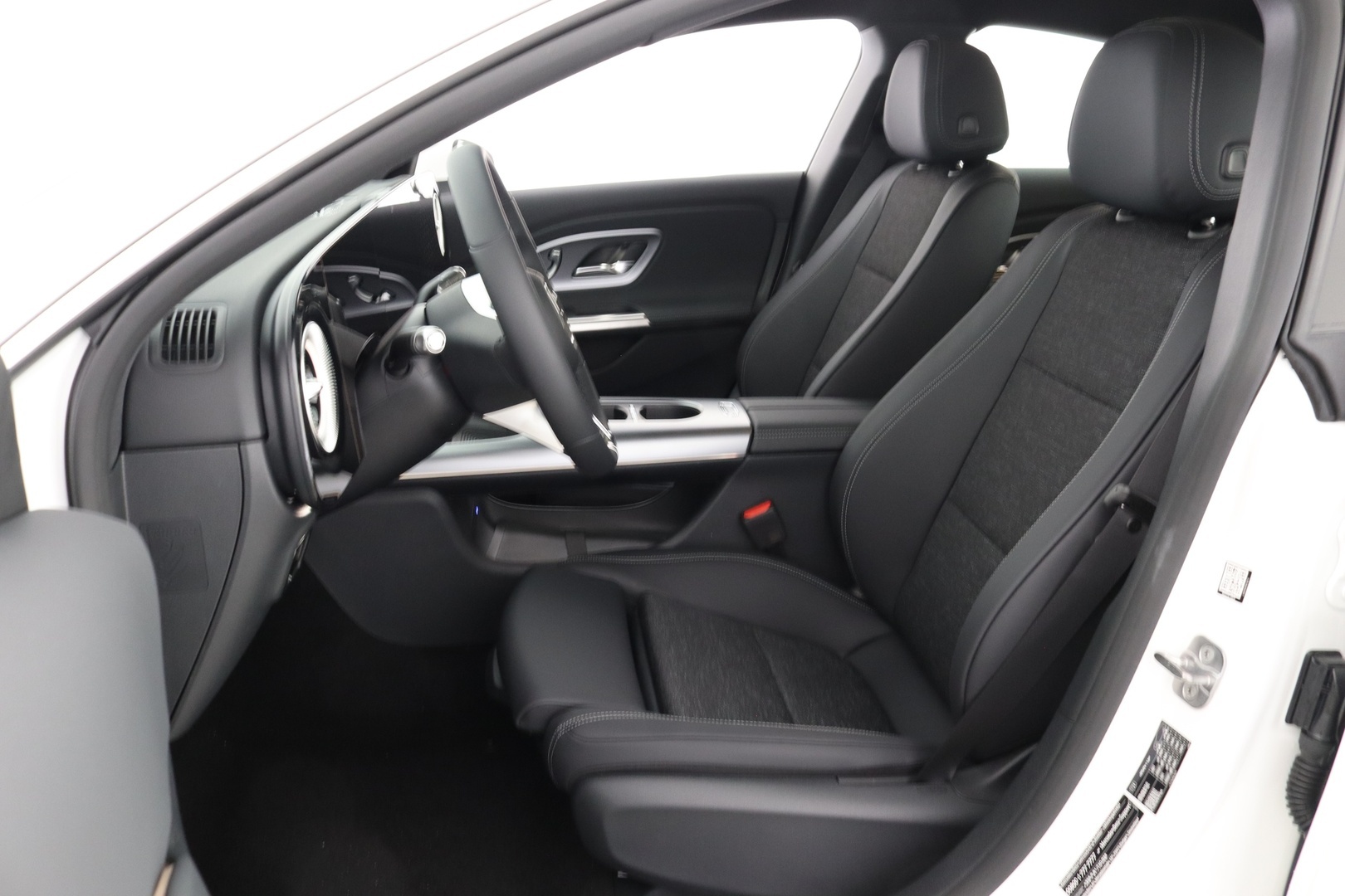 MERCEDES-BENZ CLA 2026