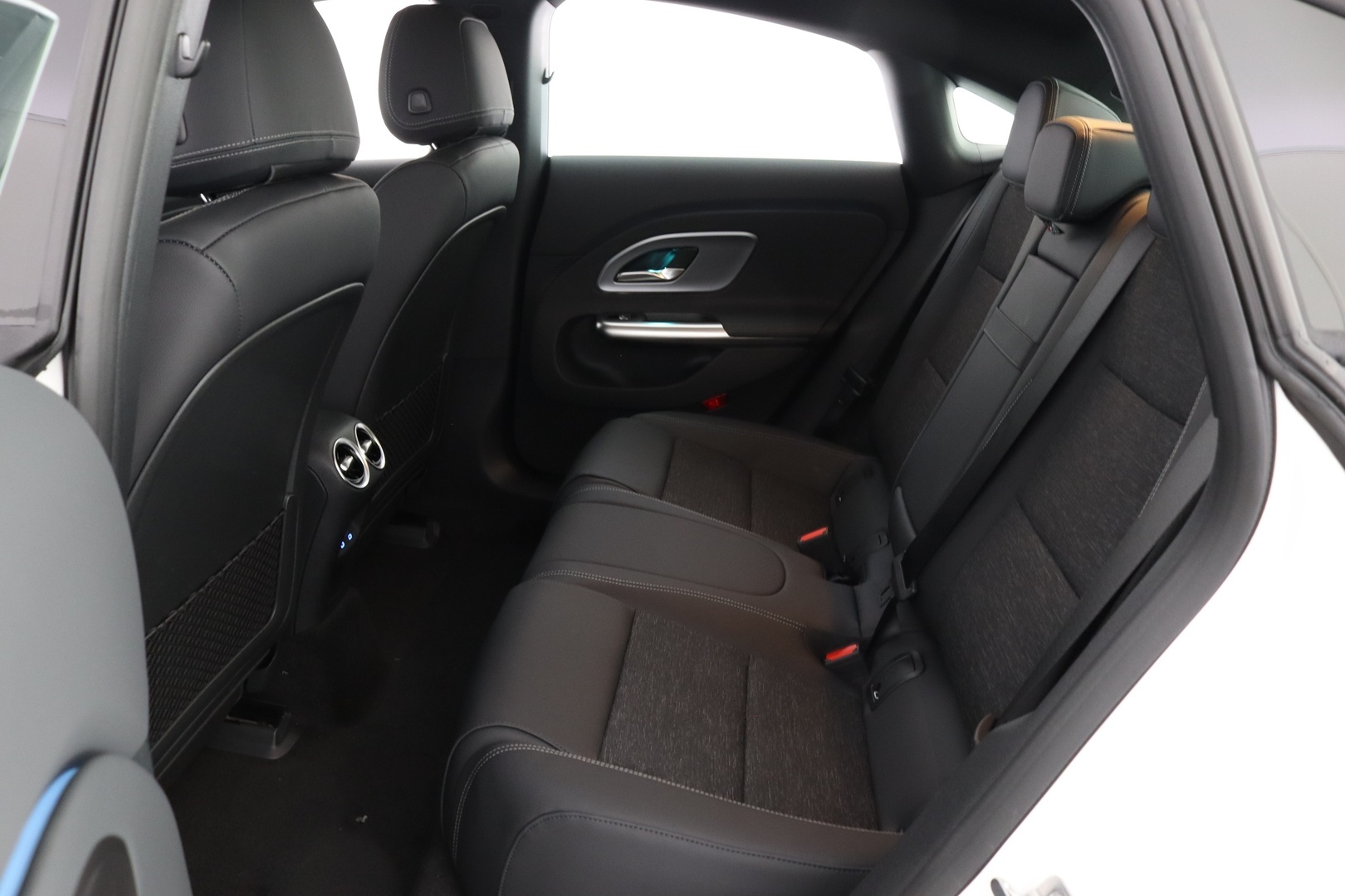 MERCEDES-BENZ CLA 2026