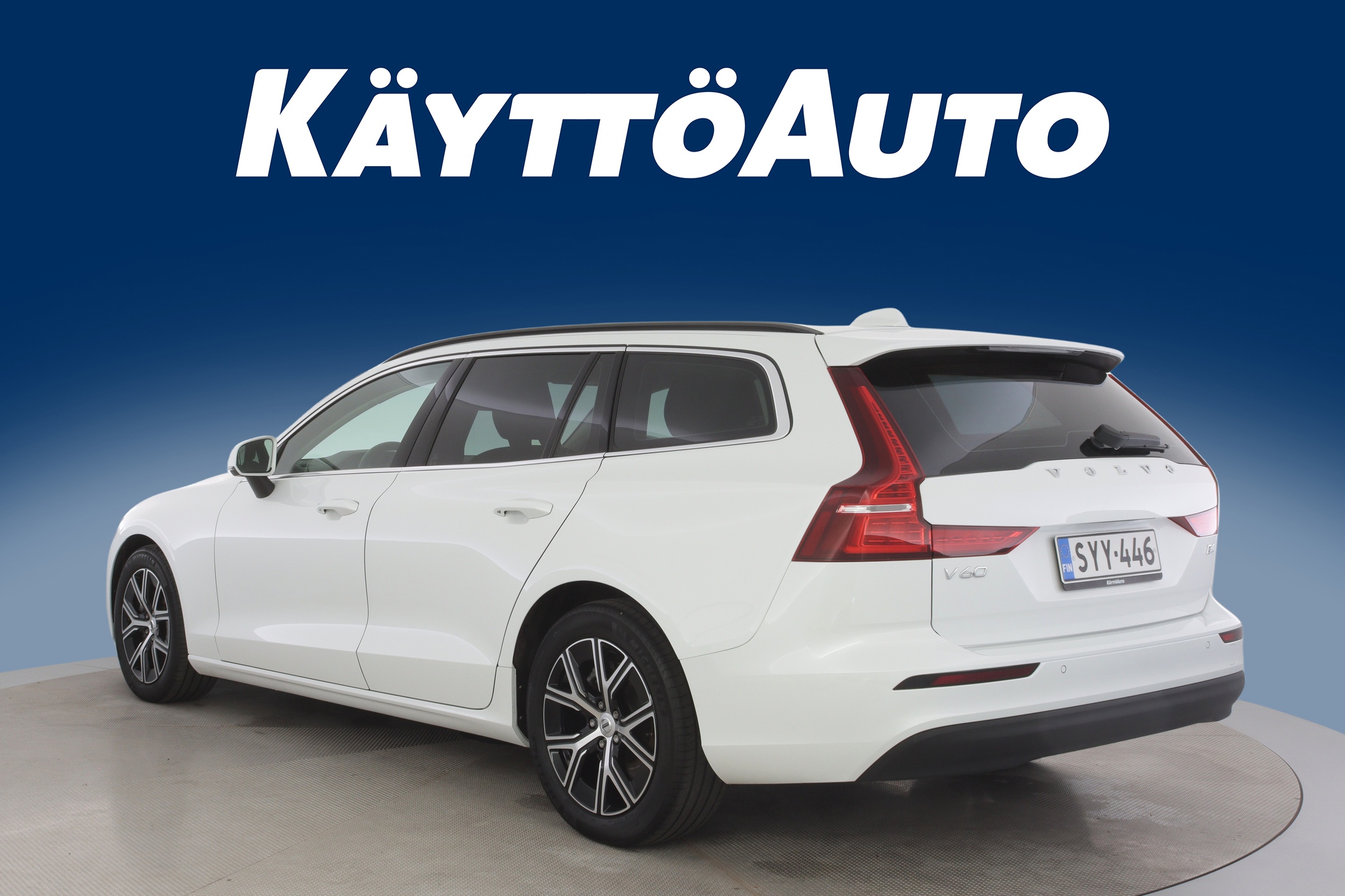 VOLVO V60 2023