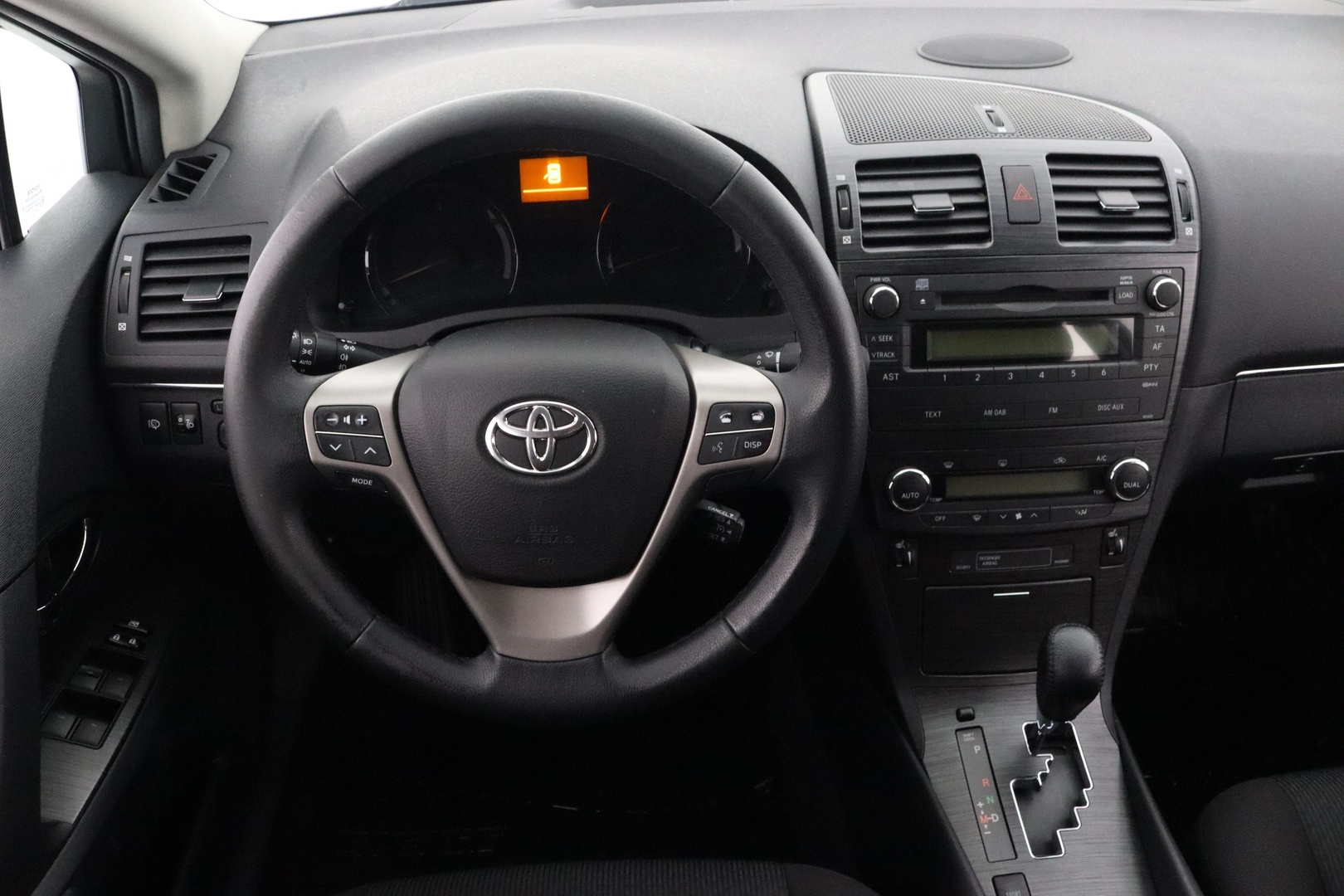 TOYOTA Avensis 12