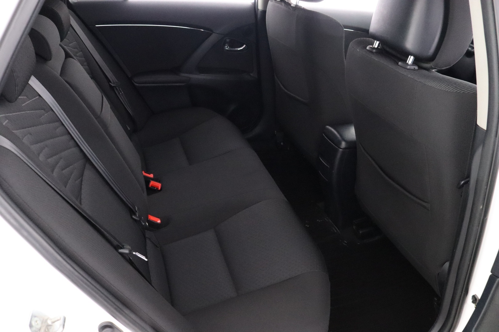 TOYOTA Avensis 13
