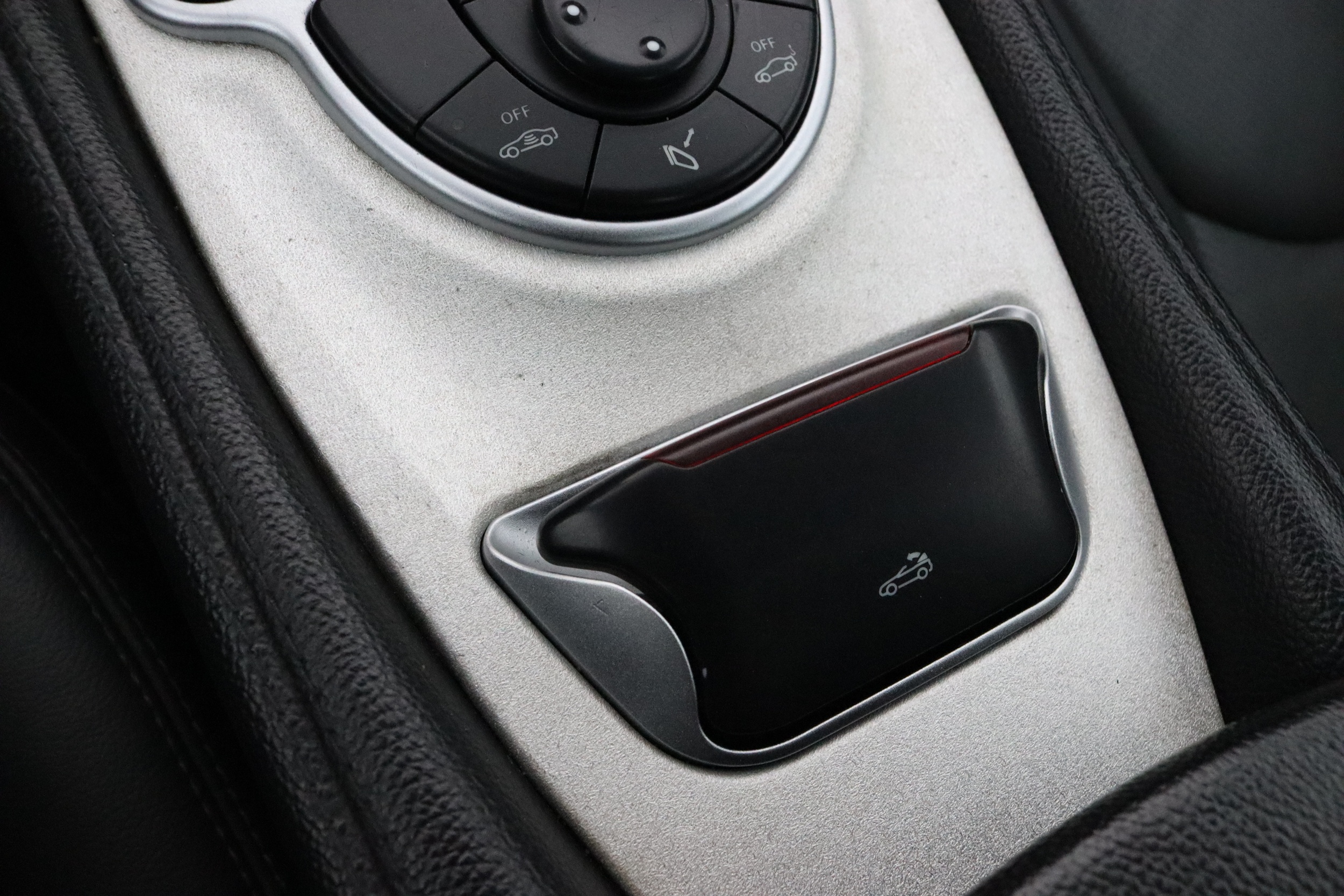 MERCEDES-BENZ SL 2003