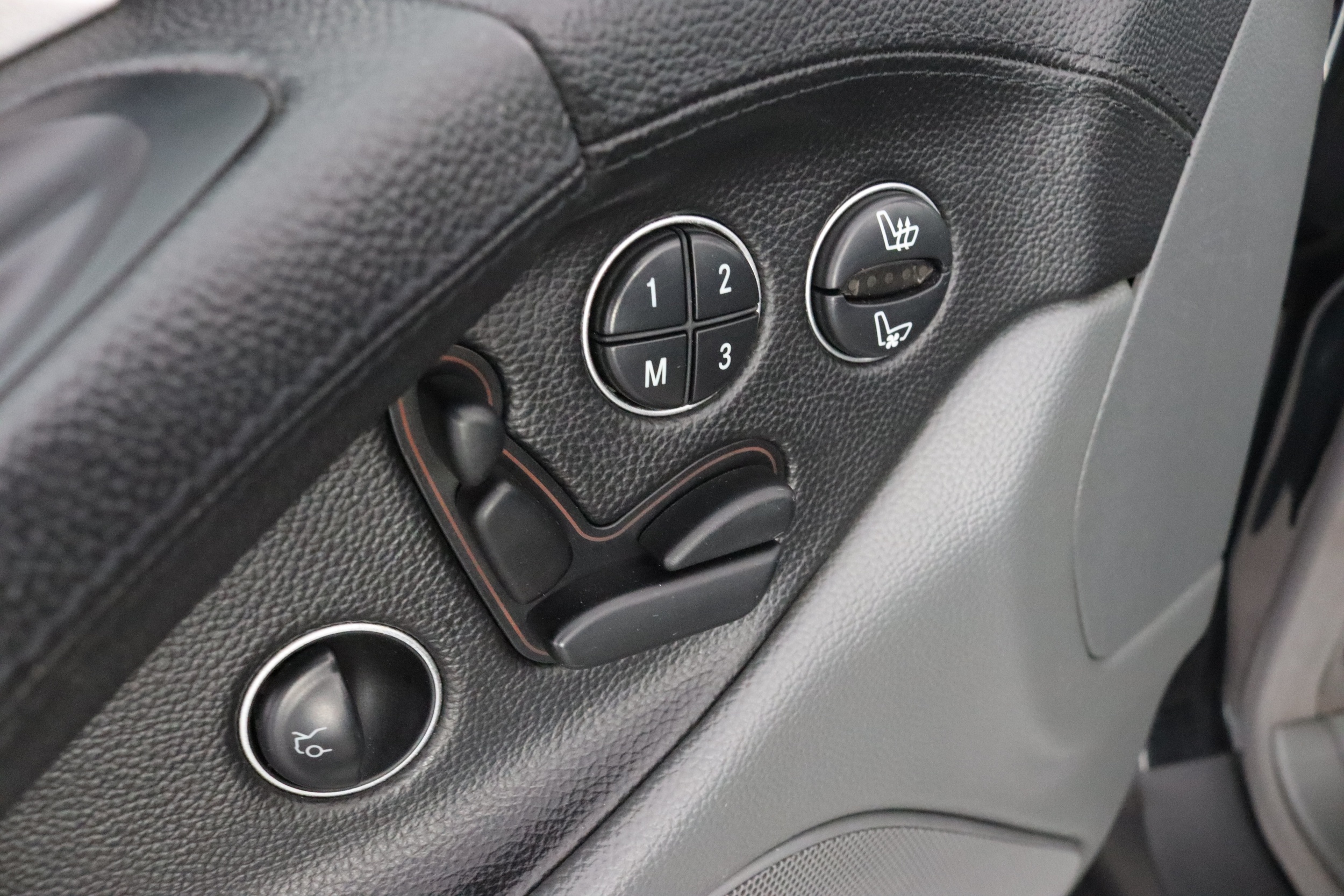 MERCEDES-BENZ SL 2003