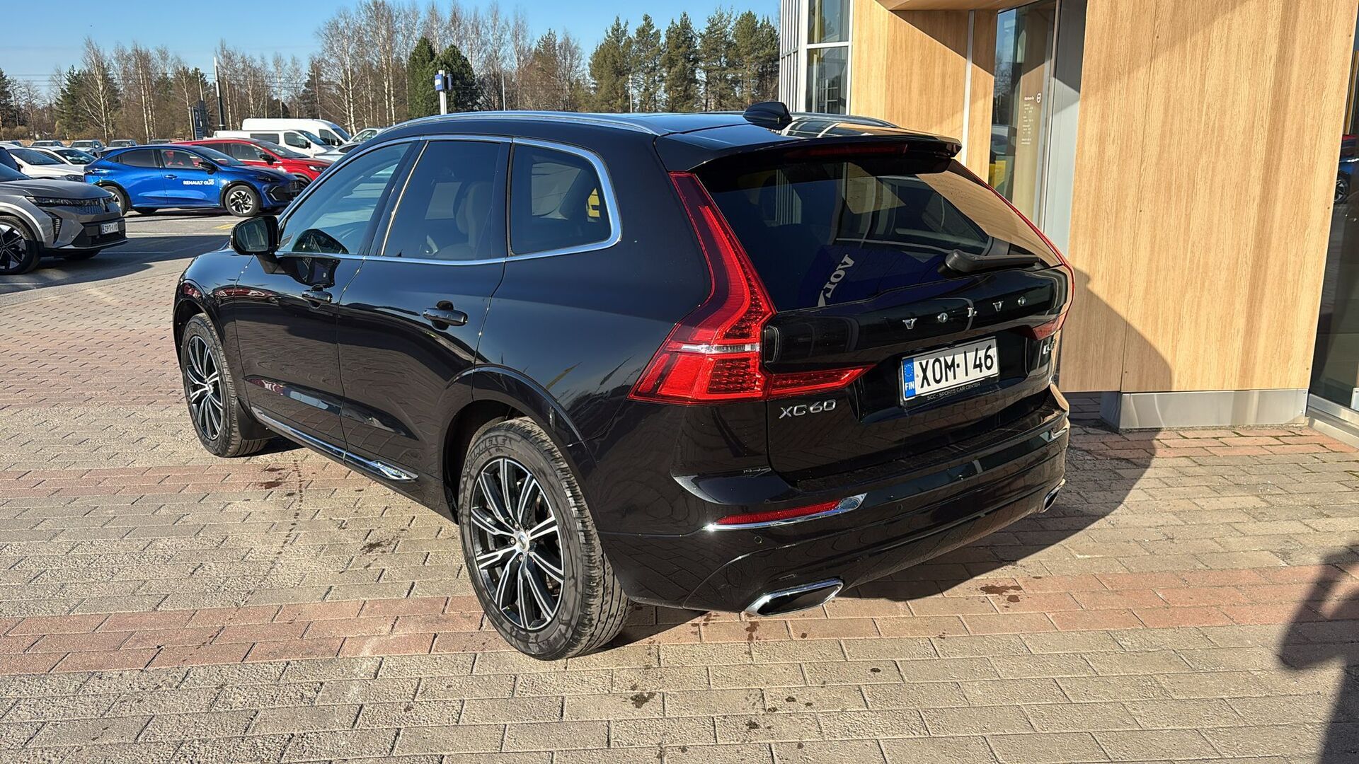 VOLVO XC60 2017