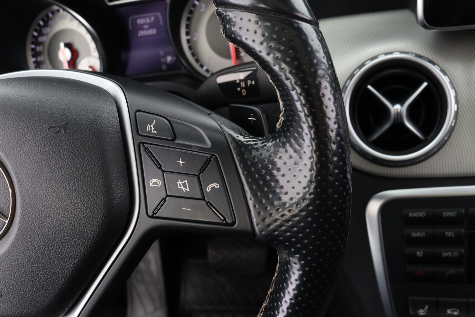 MERCEDES-BENZ GLA 20