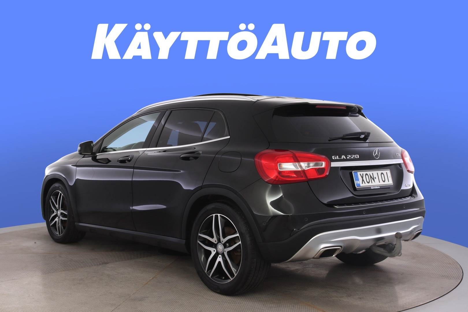 MERCEDES-BENZ GLA 3