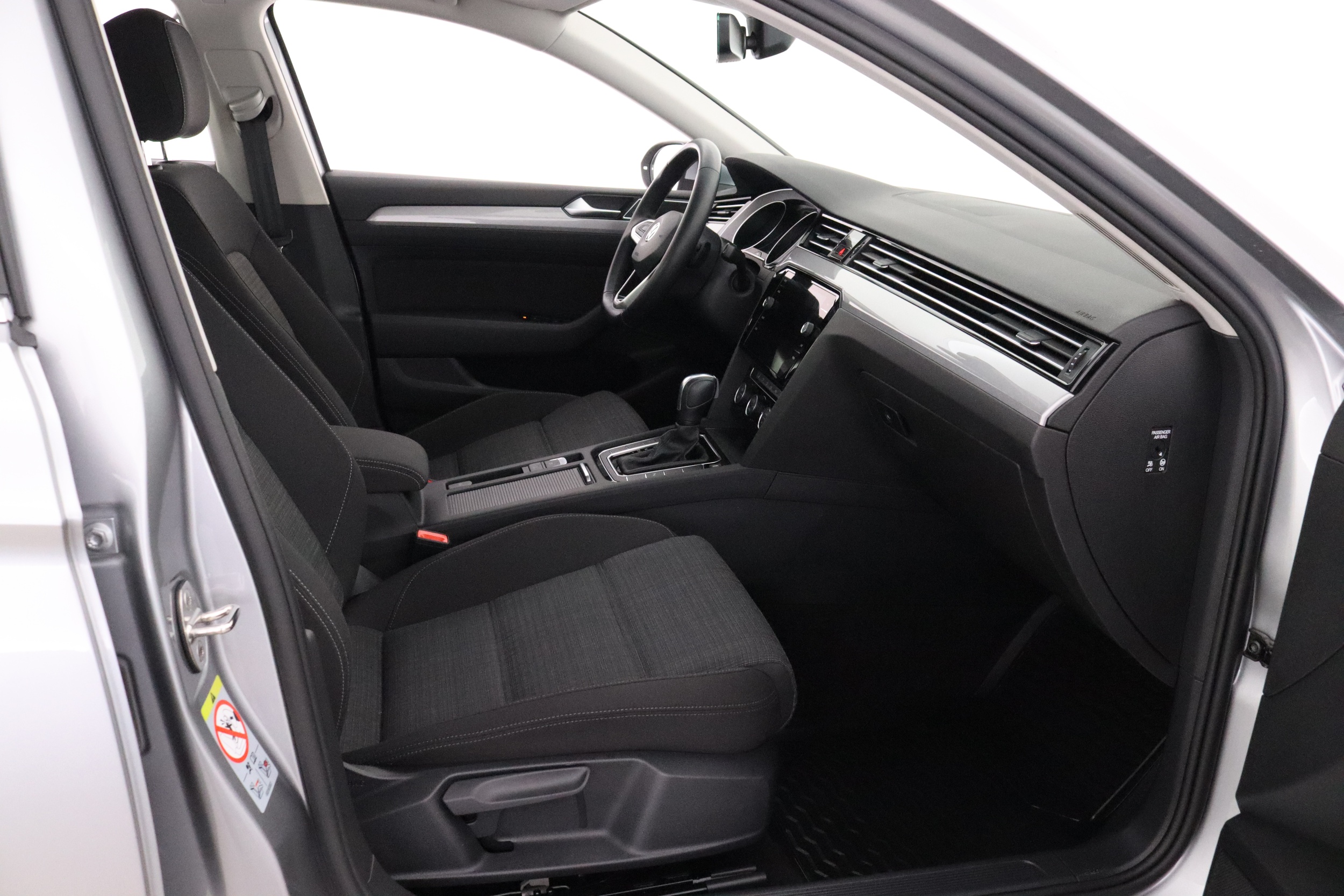 VOLKSWAGEN Passat 2020