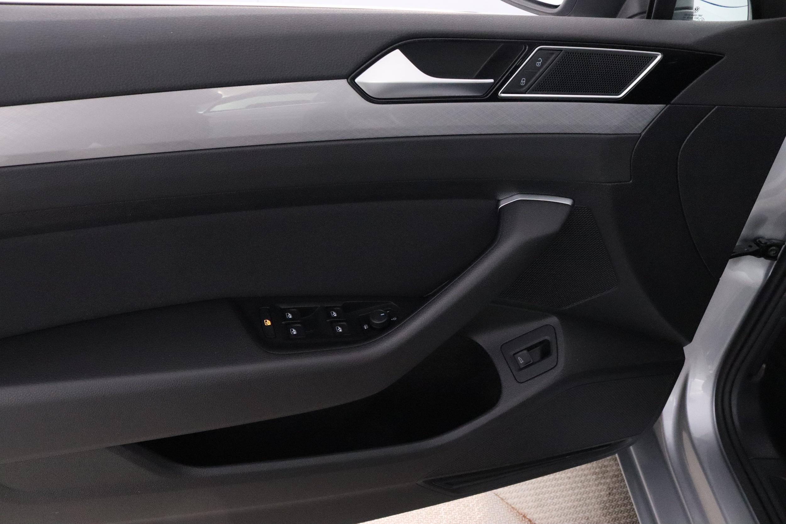 VOLKSWAGEN Passat 2020