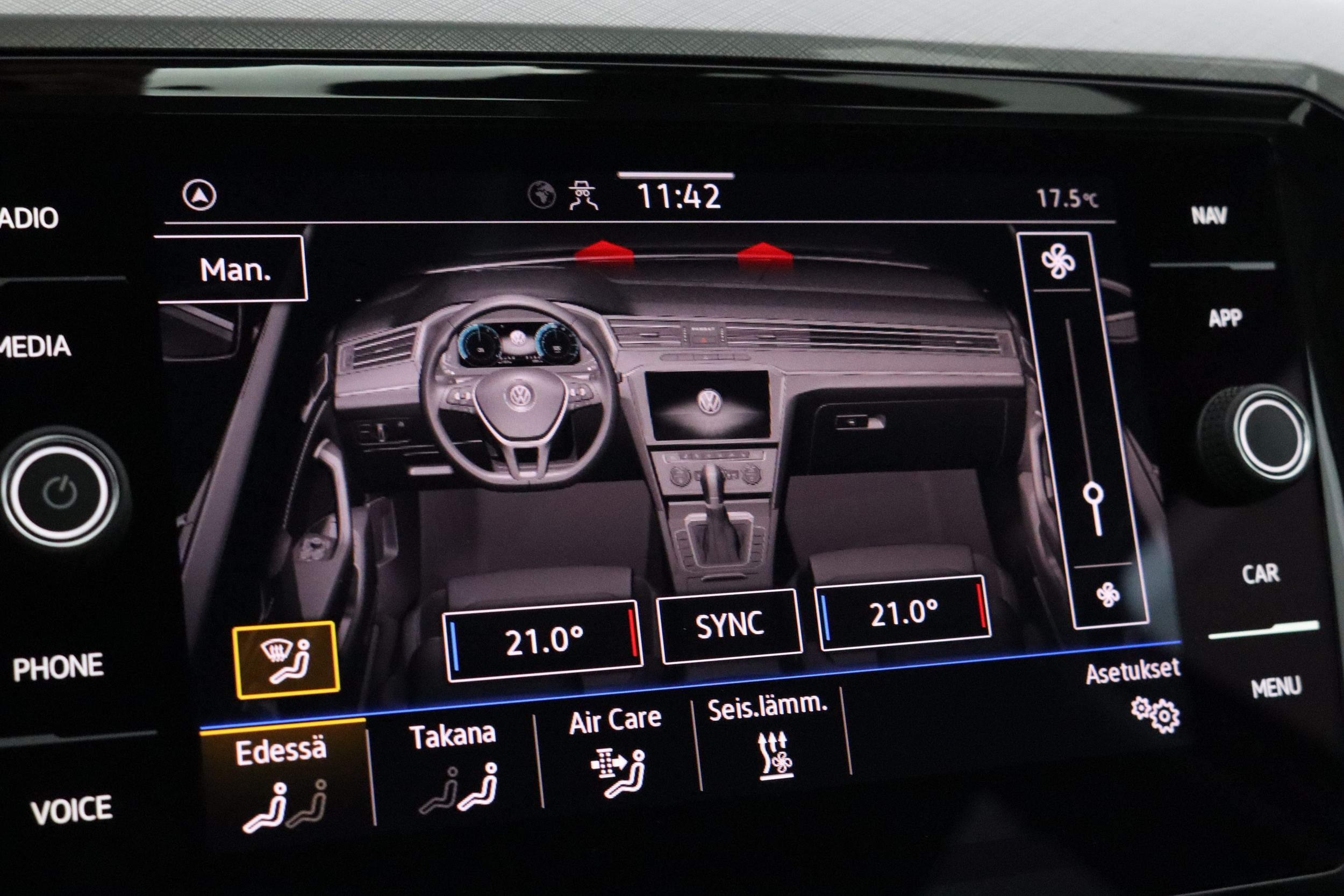 VOLKSWAGEN Passat 2020