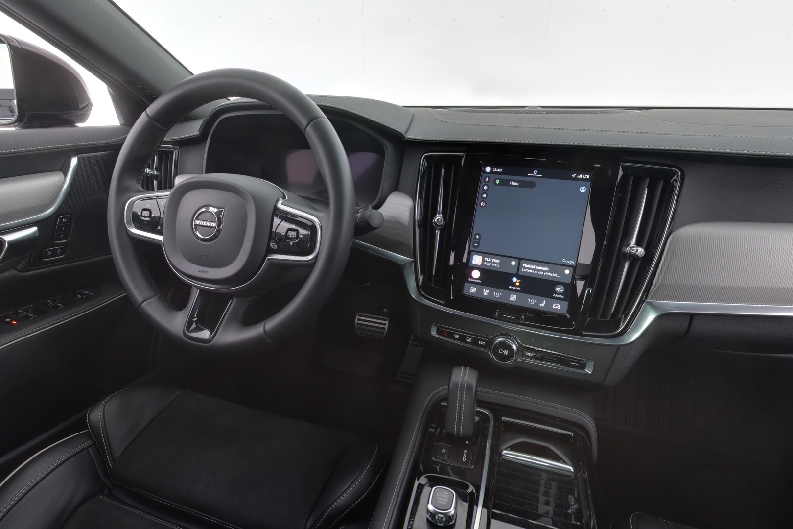 VOLVO S90 12