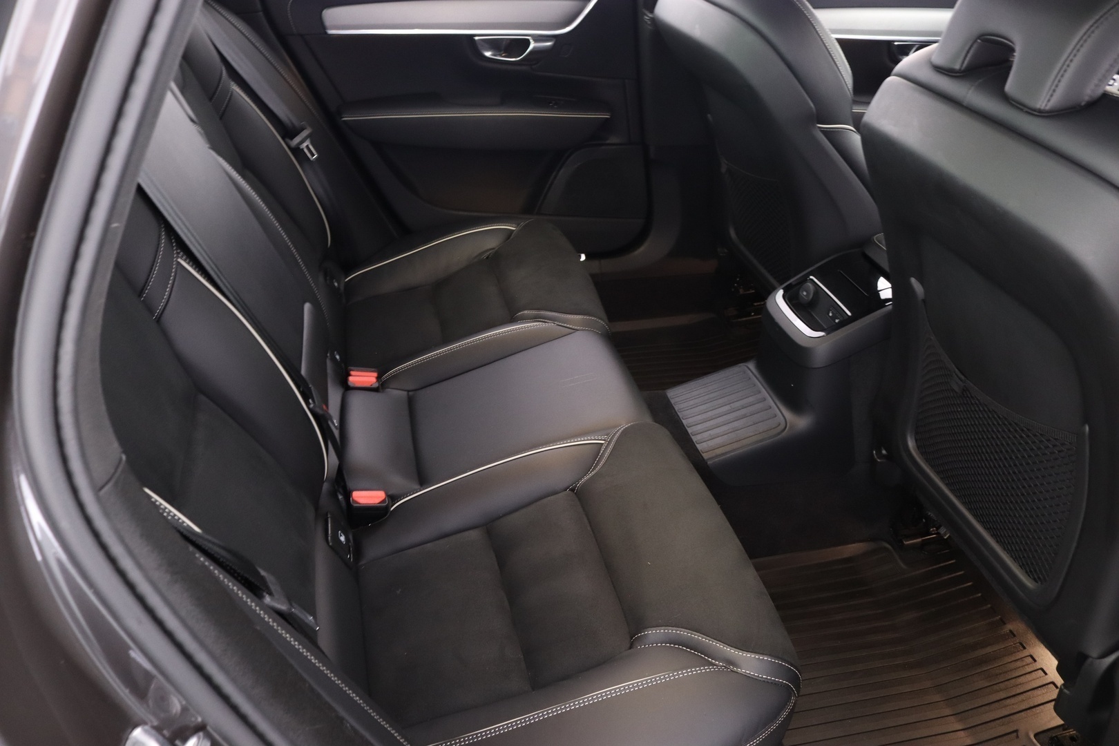 VOLVO S90 20