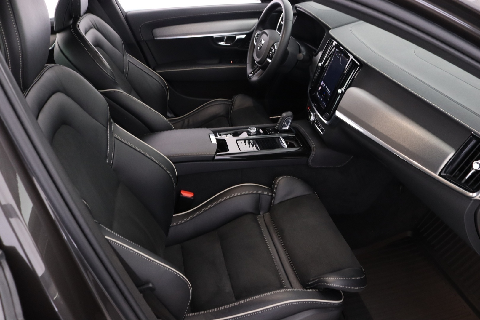 VOLVO S90 21