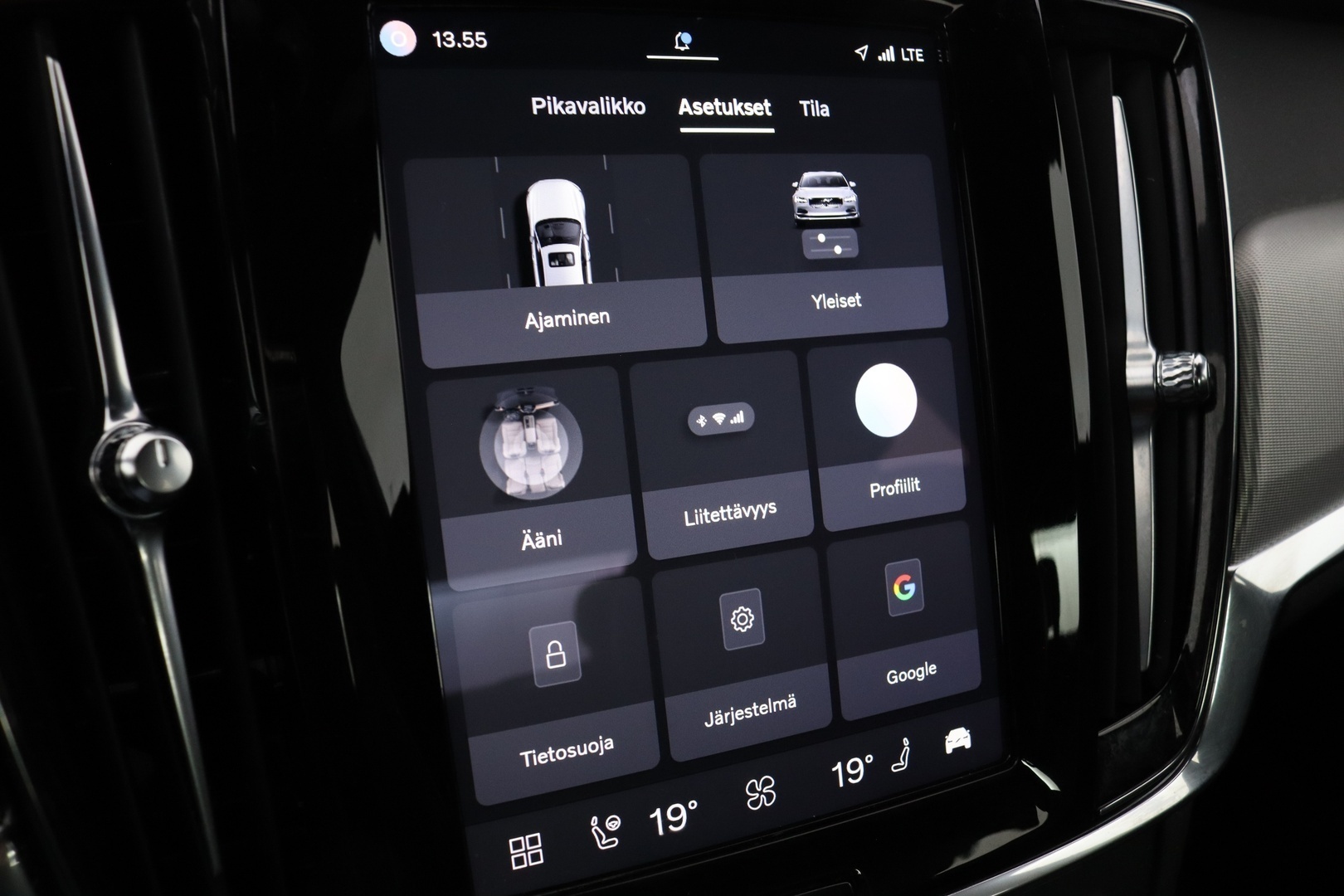 VOLVO S90 34