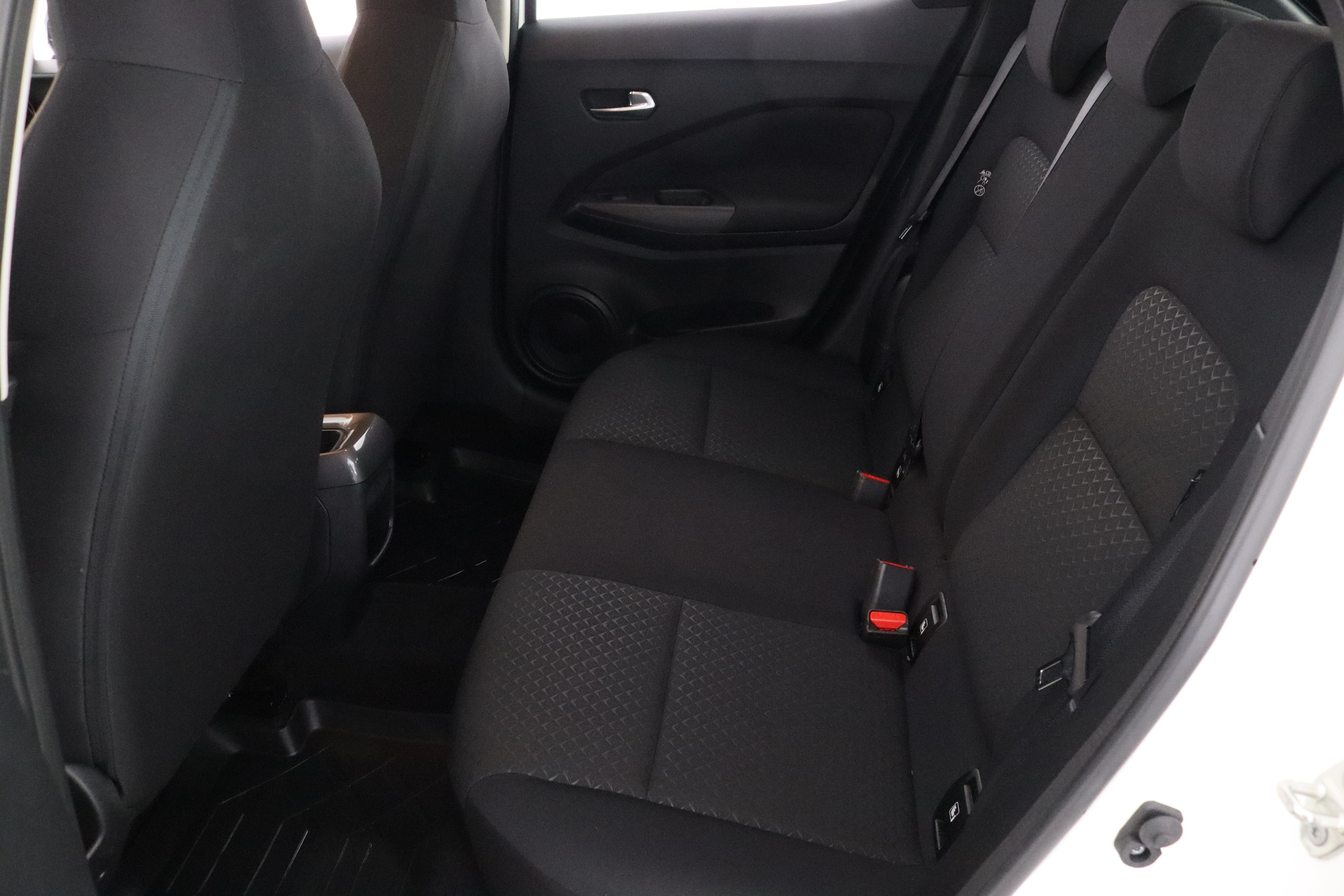 NISSAN Juke 15