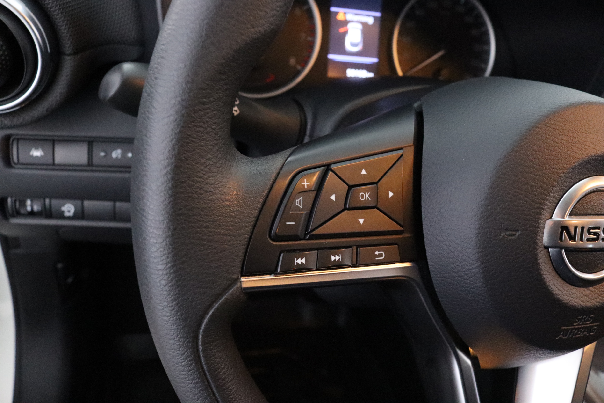 NISSAN Juke 18
